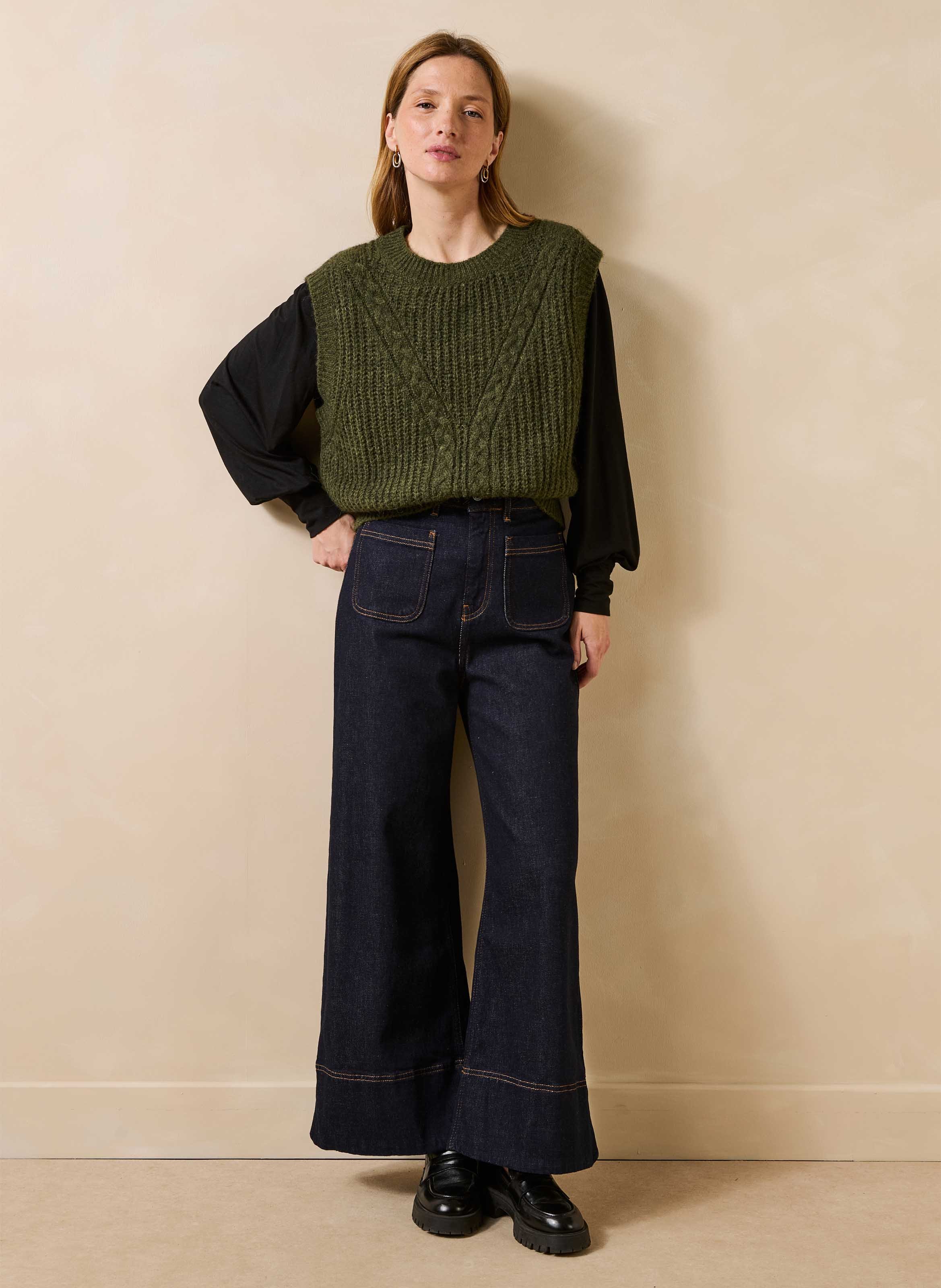Sleeveless straight knit sweater in twisted knit LA FEE MARABOUTEE Green