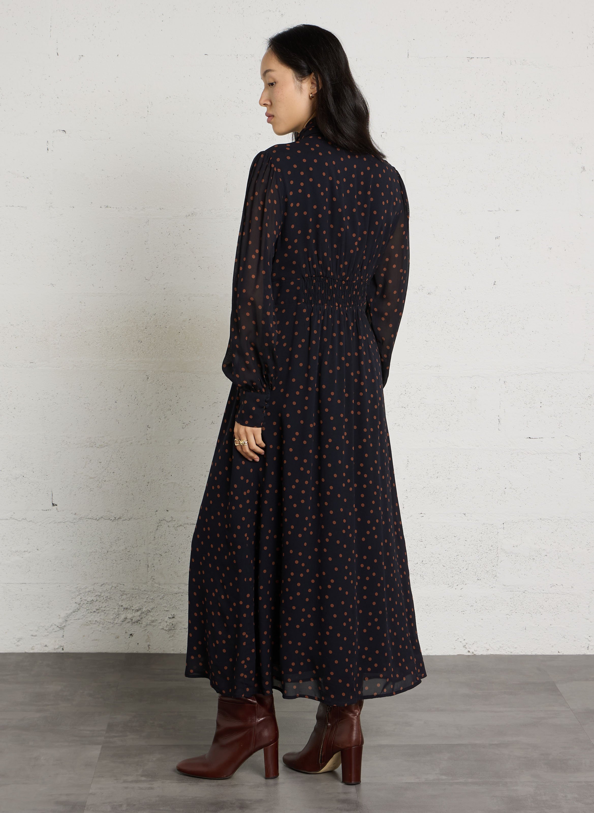 Lange getailleerde jurk met stippen MAISON 123 Blauw