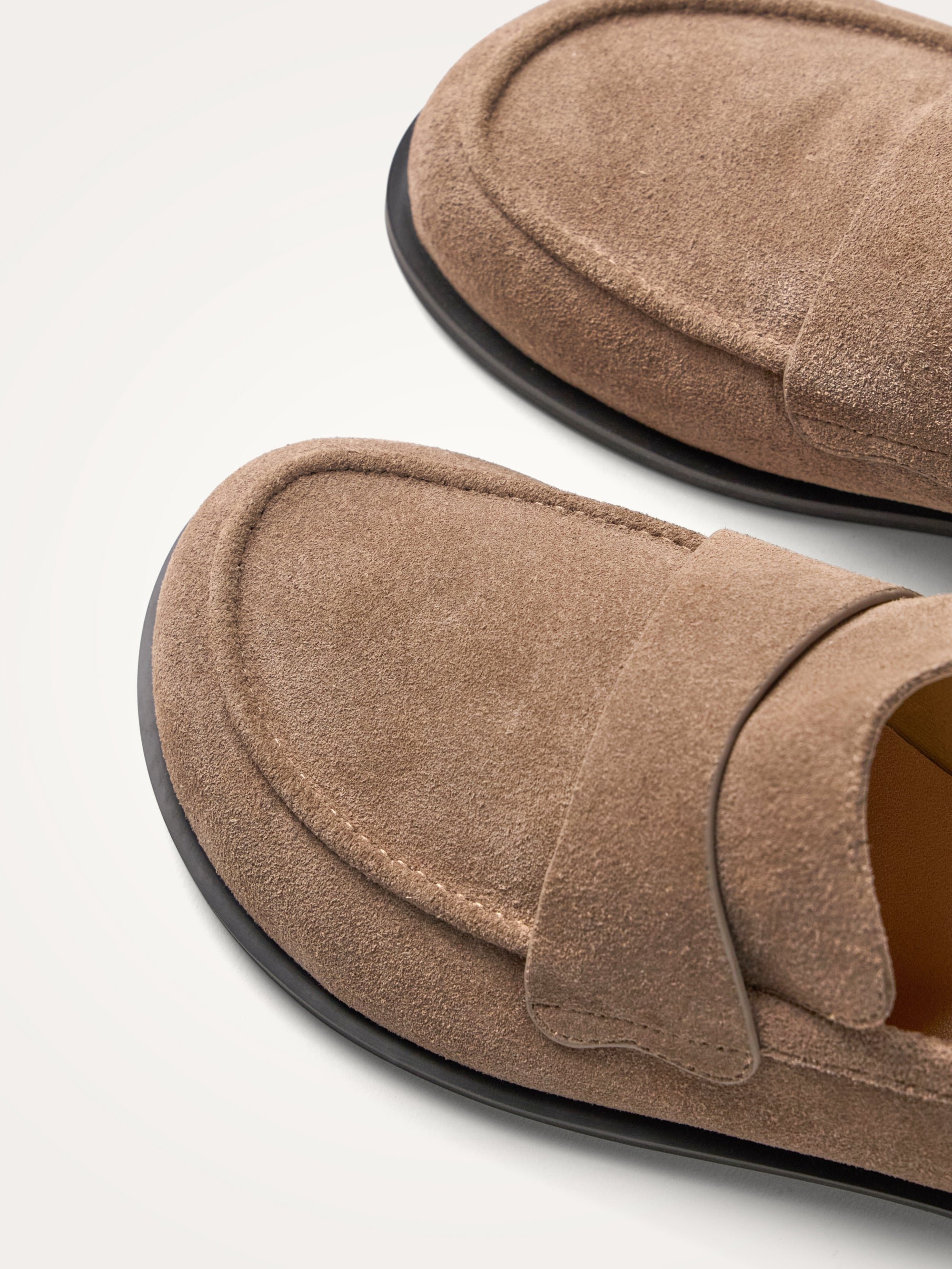 Flat heel moccasins with round toe VANESSA WU Beige