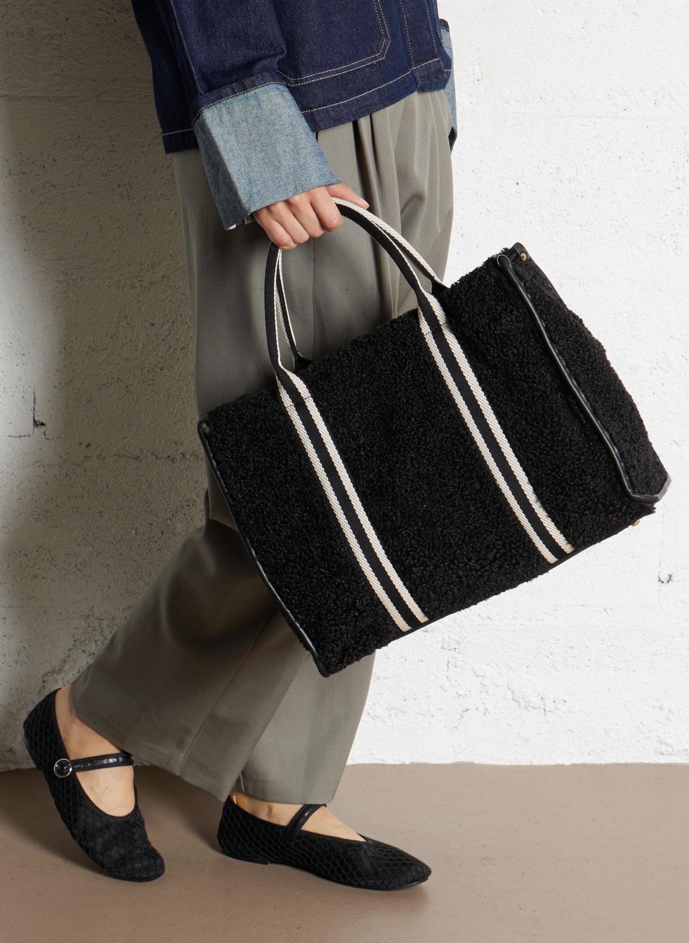 Gevoerde tas AU PRINTEMPS PARIS Zwart