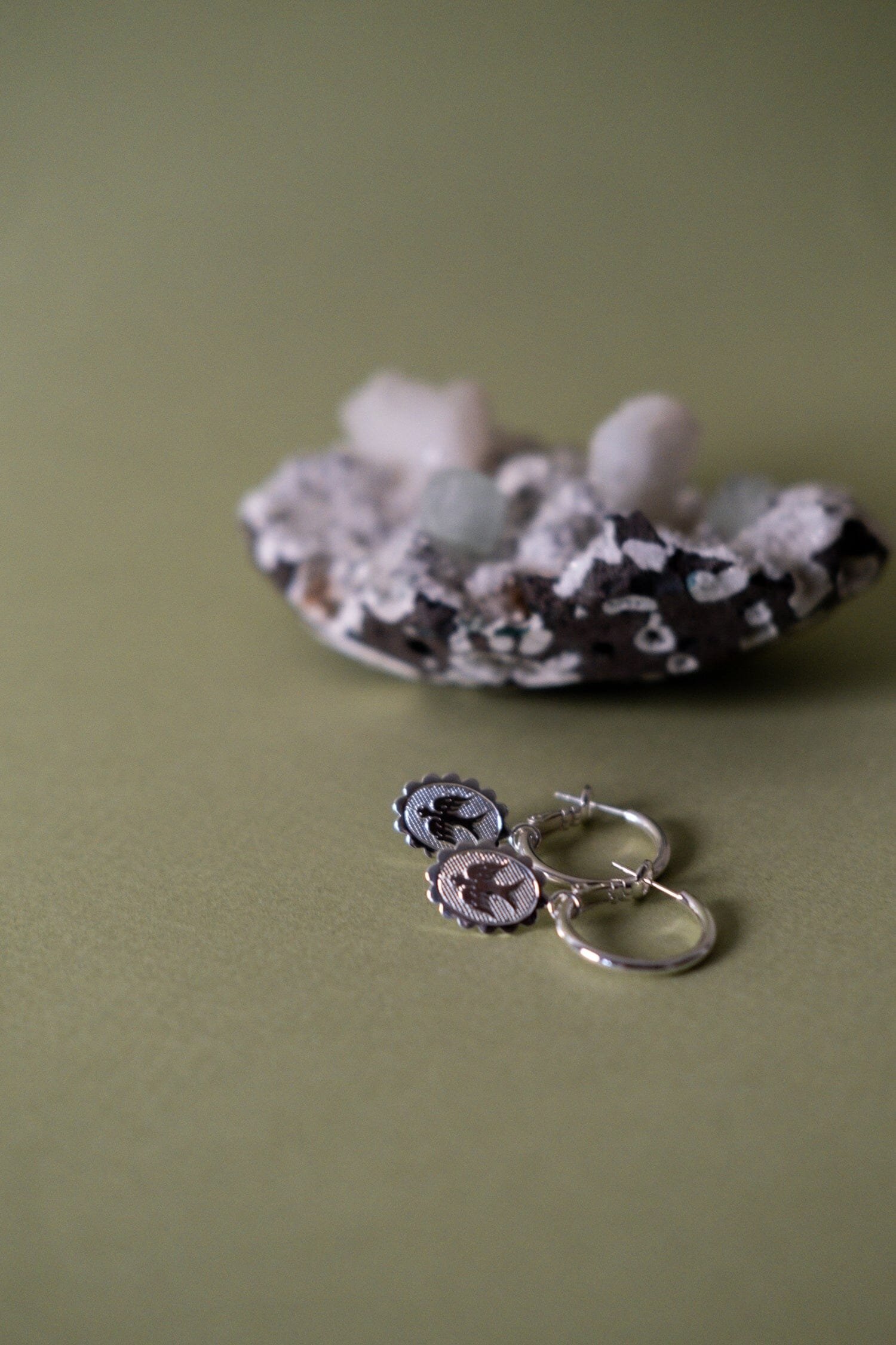 Mini gold-plated enameled dove hoop earrings MONSIEUR SIMONE Silver