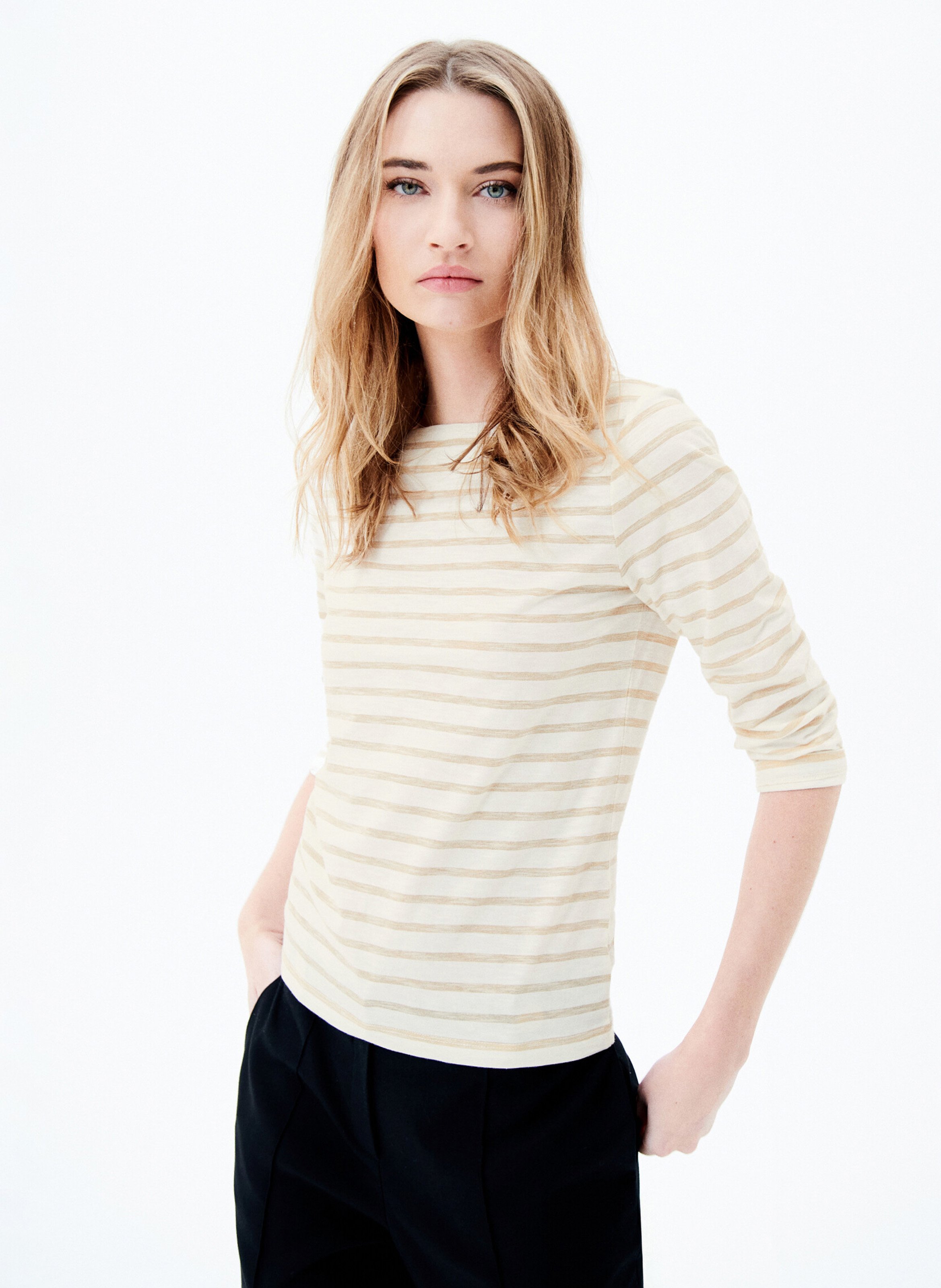 Gestreiftes Baumwoll-T-Shirt mit U-Boot-Ausschnitt CAROLL Golden