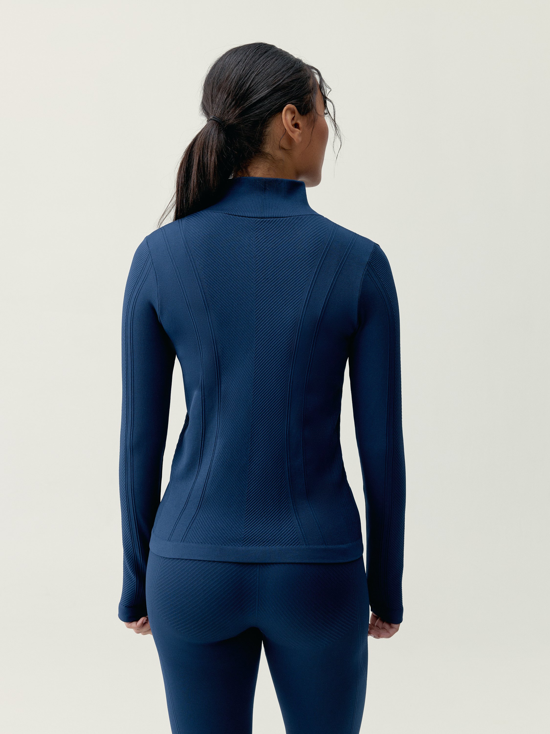 Seamless outer jacket BORN Blue