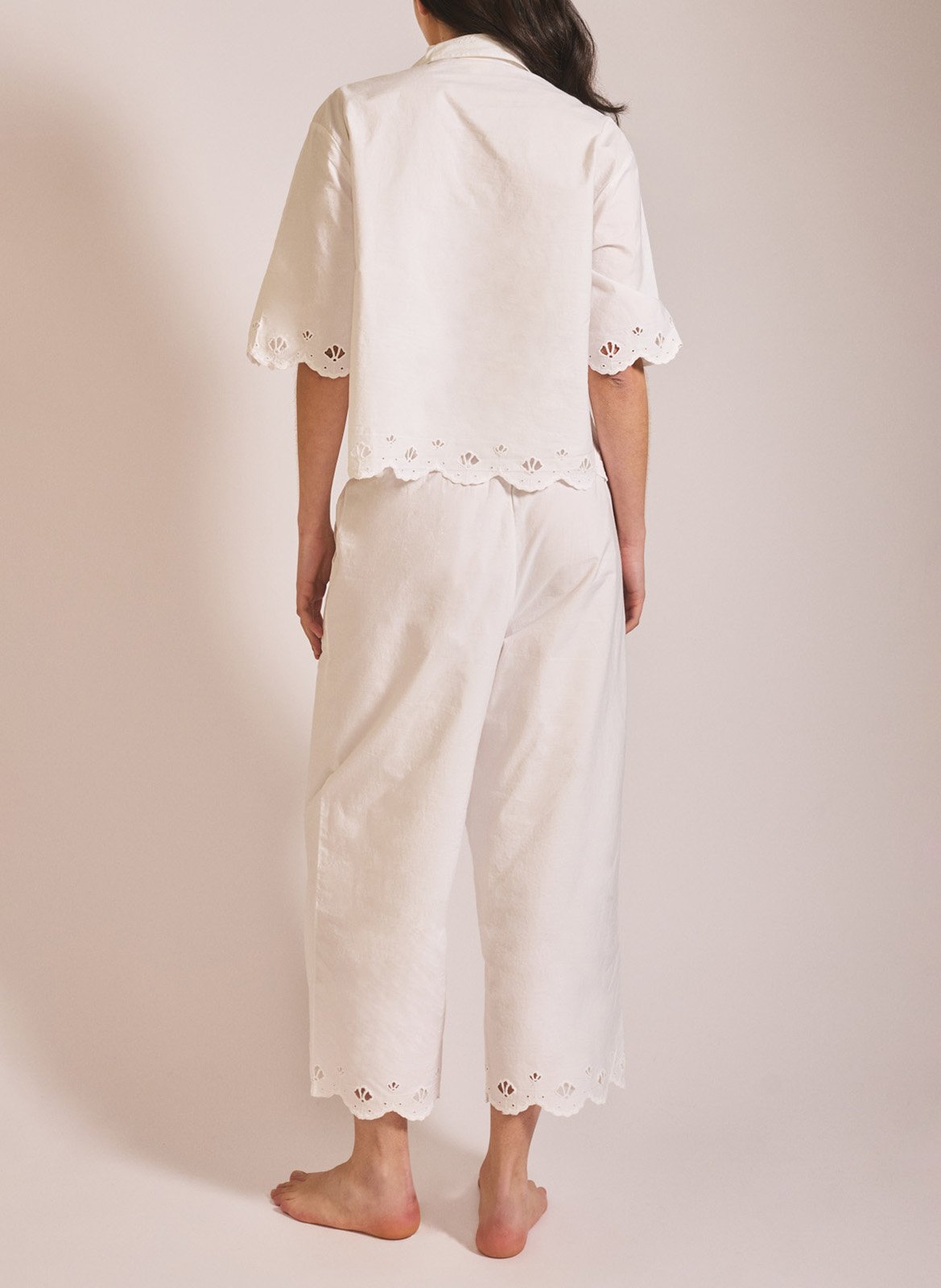 Garnitur aus bestickter Baumwollpyjama TBCO Weiss
