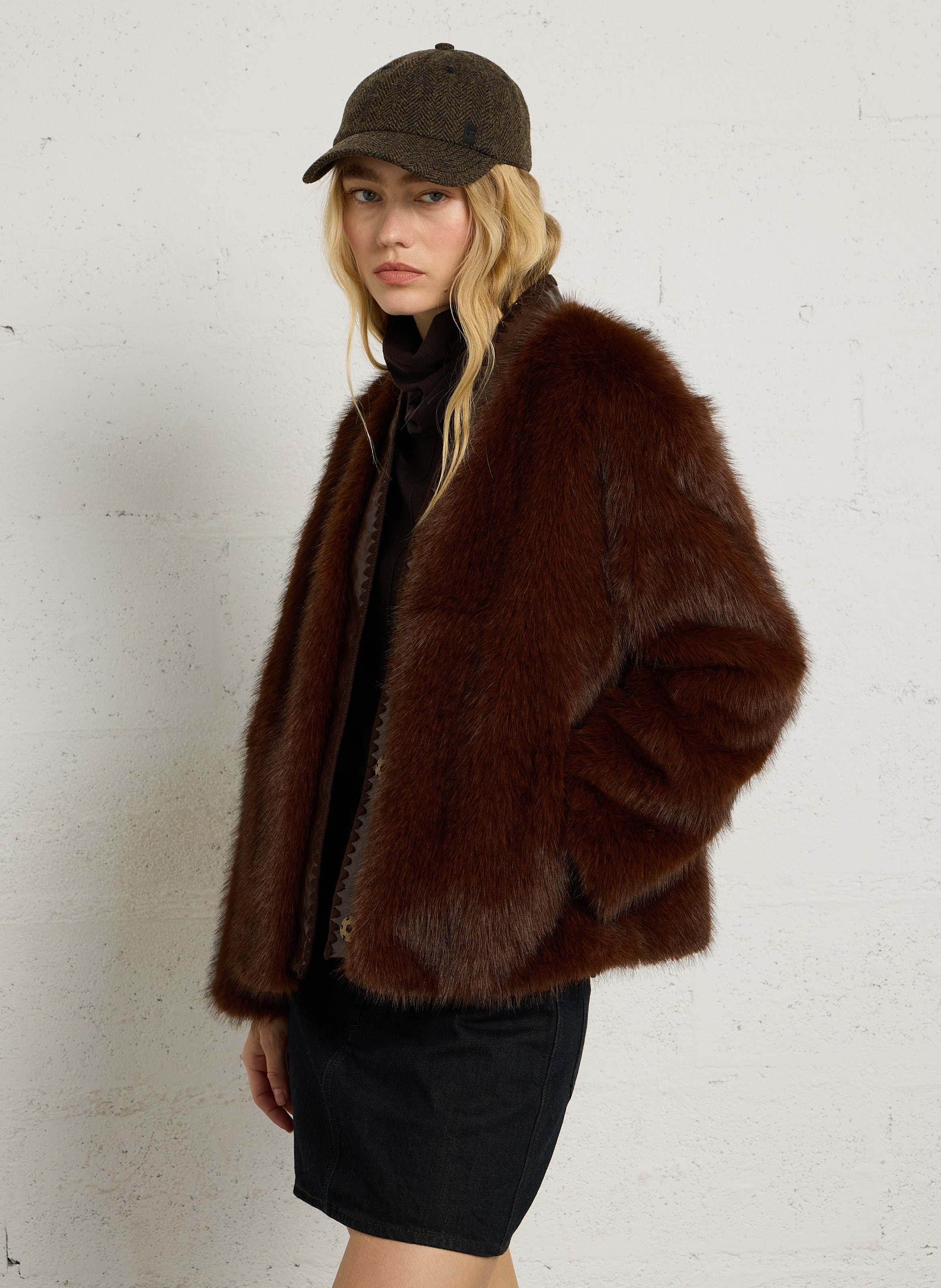 Veste droite en fourrure synthétique LEON & HARPER Marron