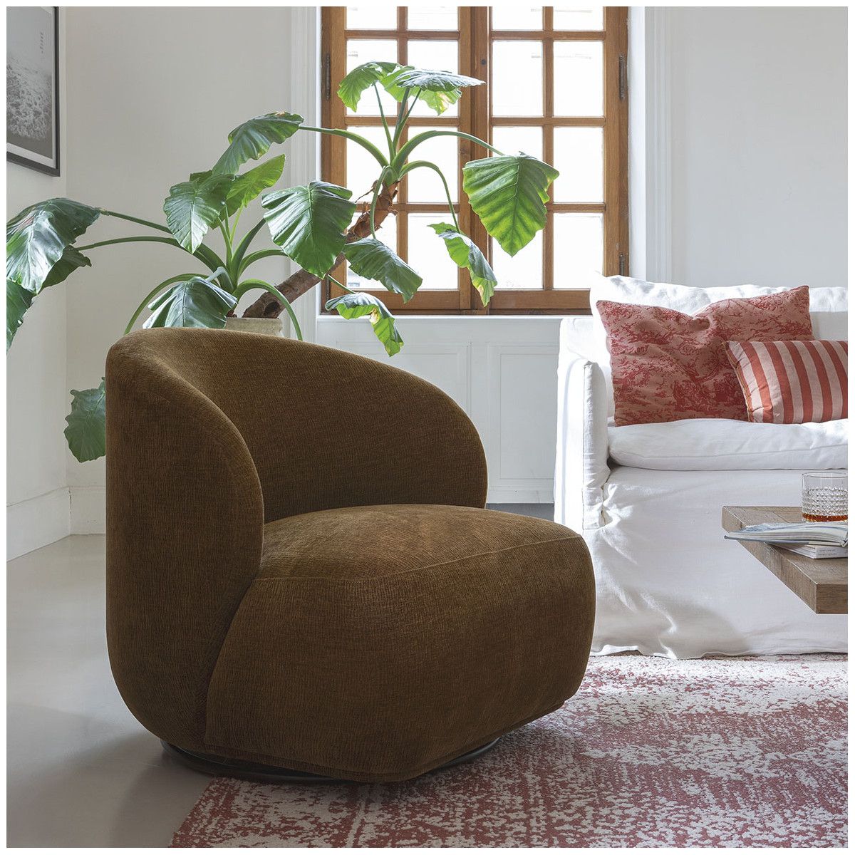 Lisette swivel armchair in marbled velvet fabric - tobacco BLANC D'IVOIRE Brown