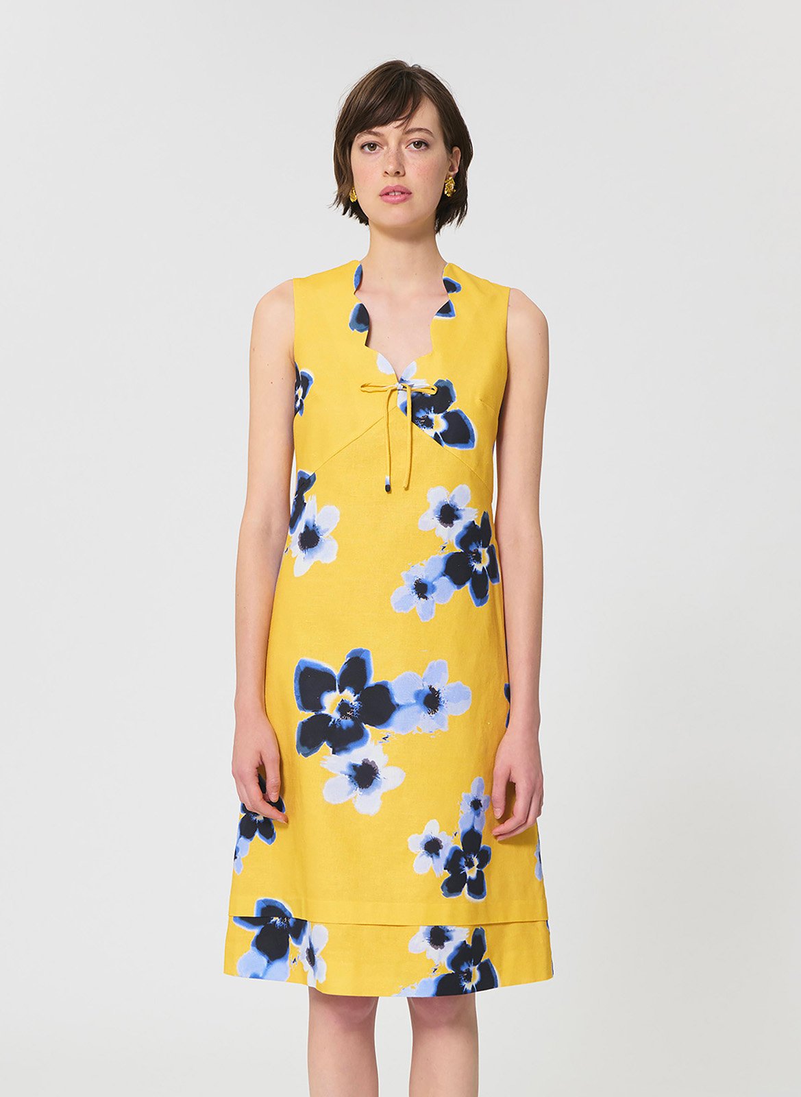 Kurzkleid aus Leinen-Mix mit V-Ausschnitt TARA JARMON Gelb