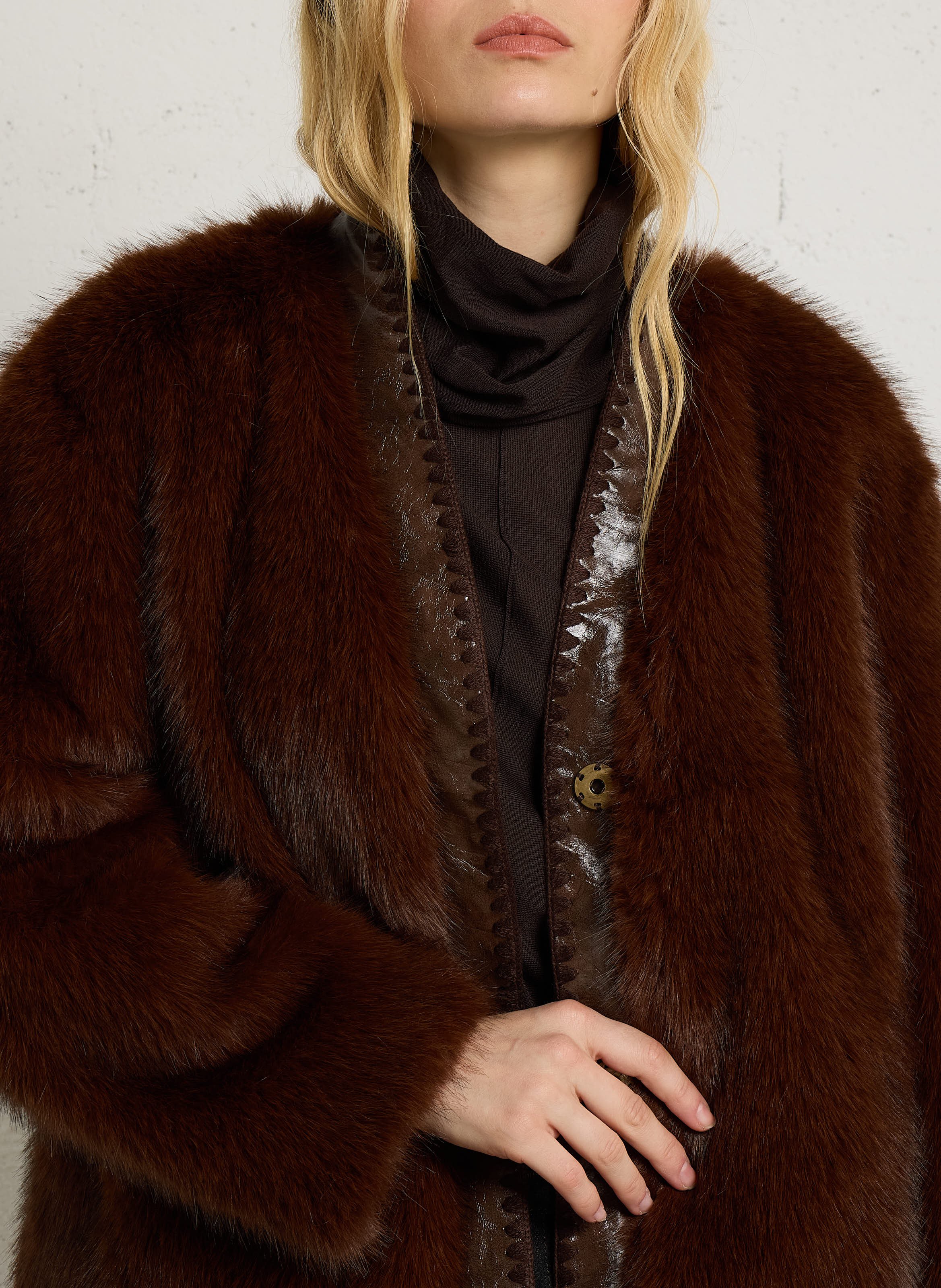 Veste droite en fourrure synthétique LEON & HARPER Marron