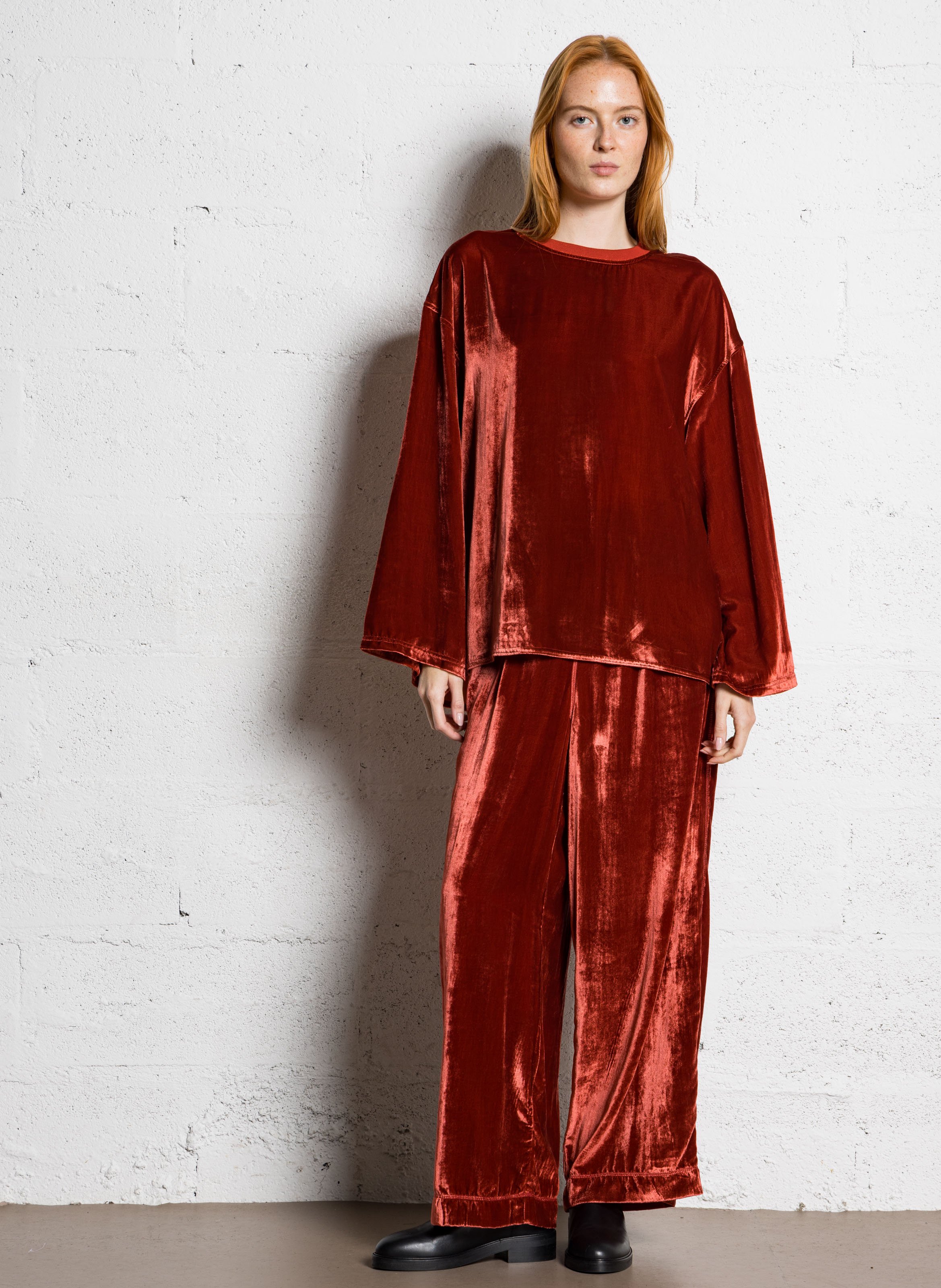 Oversized round neck plain velvet top AMERICAN VINTAGE Red