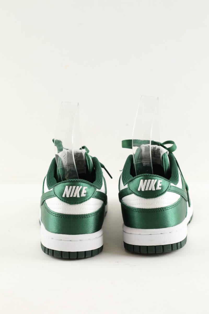 SB Dunk Low sneakers NIKE - Seconde Main Green