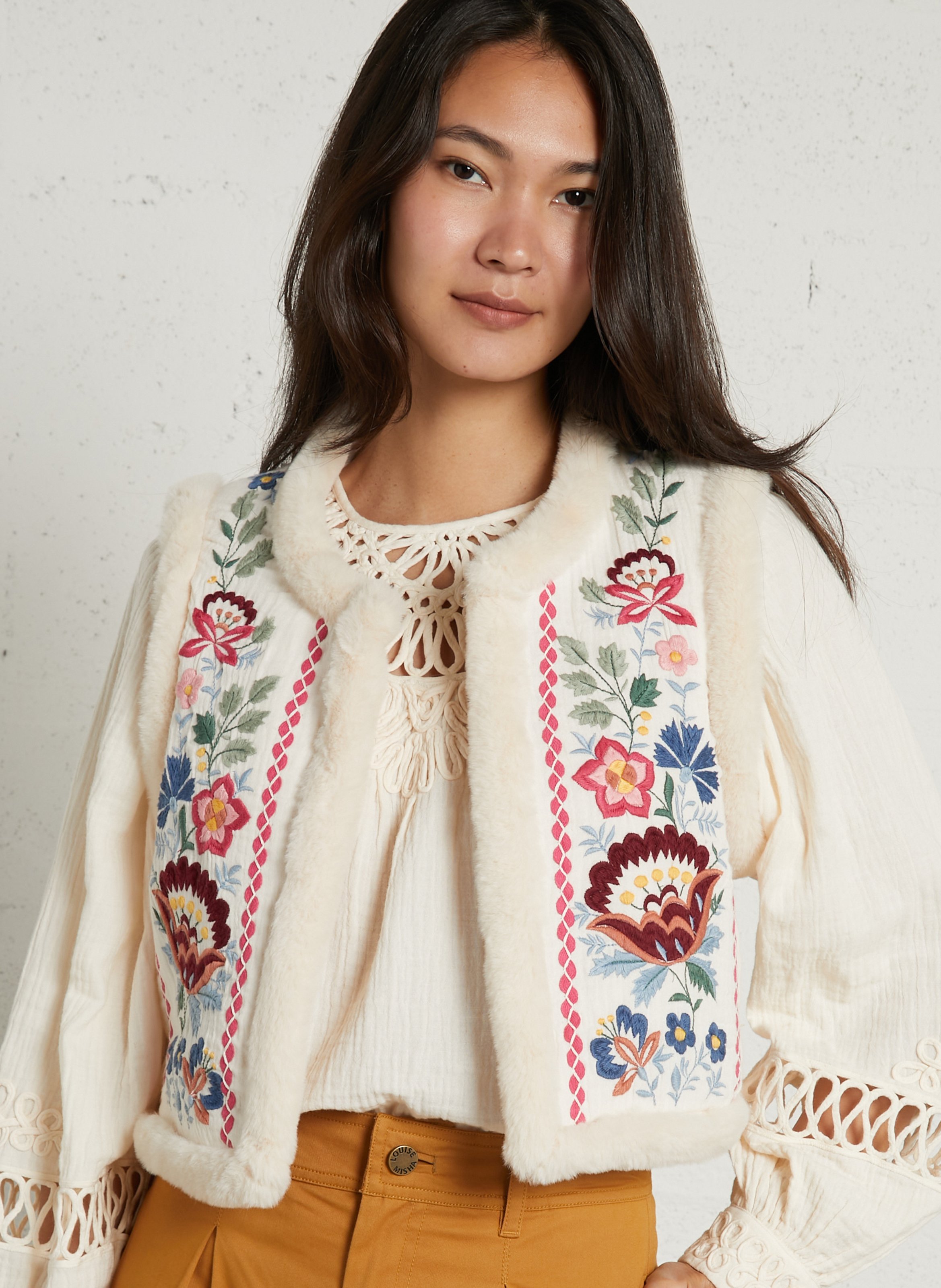 veste droite col rond en coton bio brodé LOUISE MISHA Beige