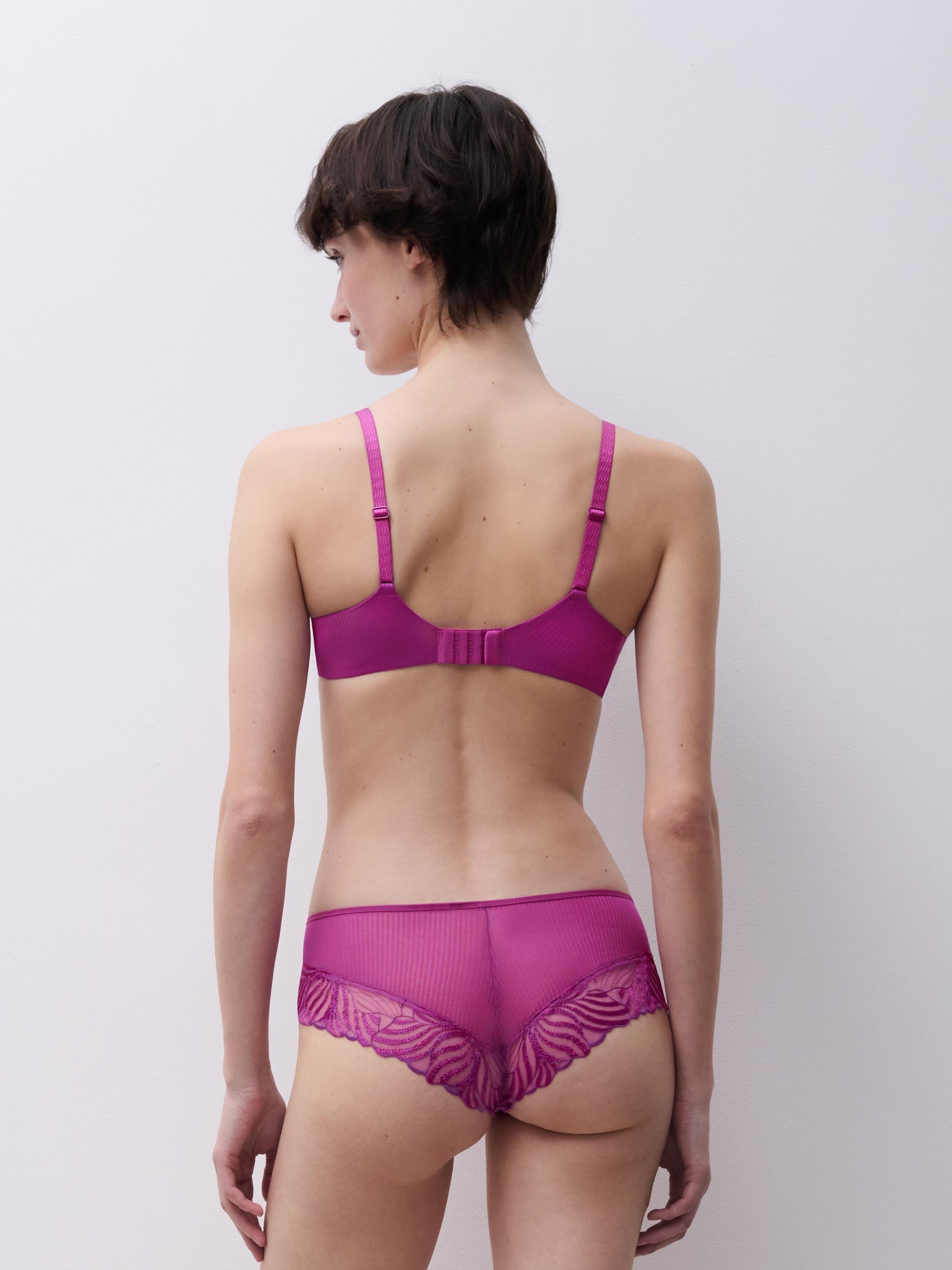 Plunging padded bra with embroidery | Pink CHANTELLE Women