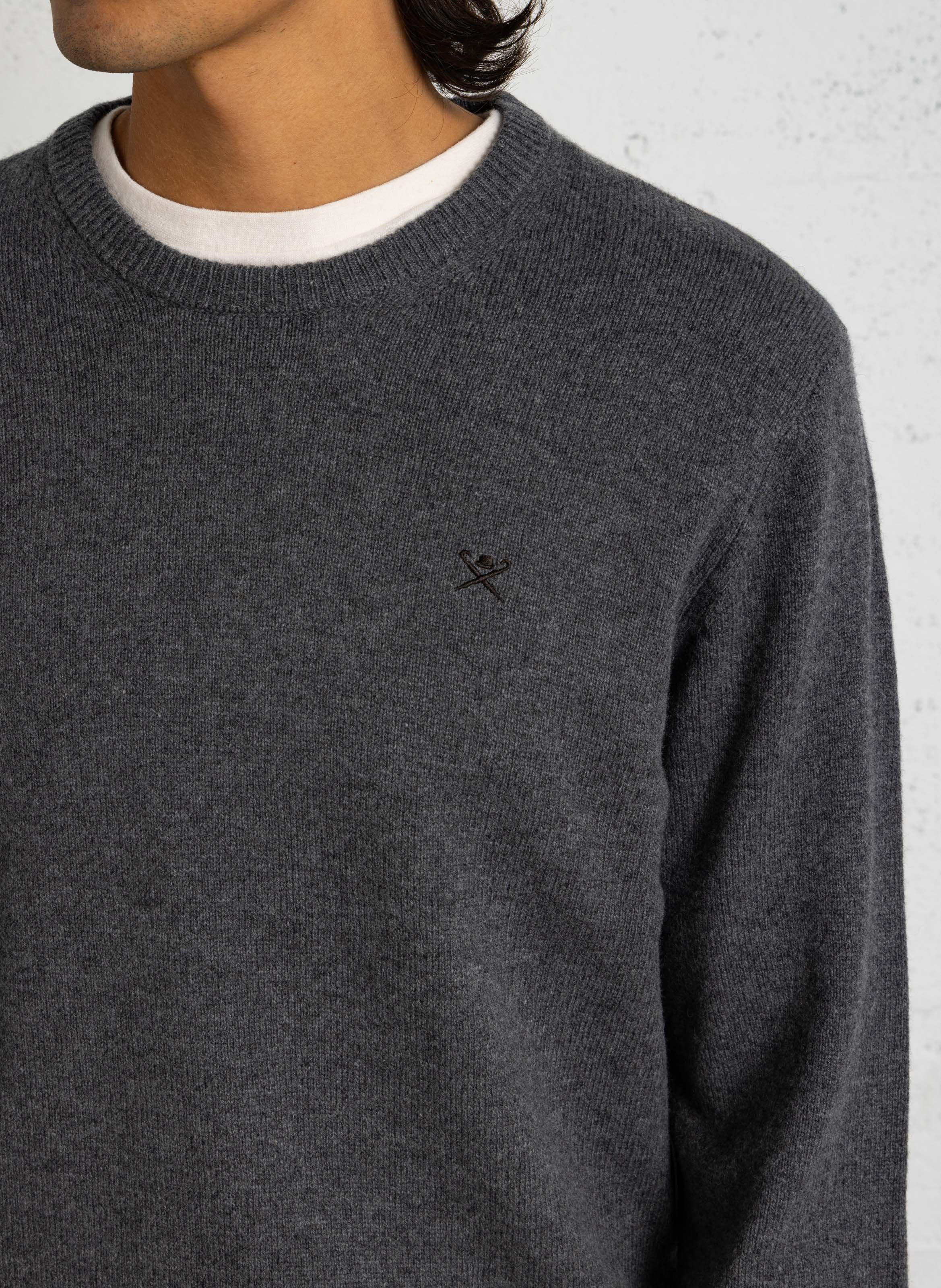 Gerader Rundhalsausschnitt-Pullover aus bestickter Wolle. HACKETT Grau