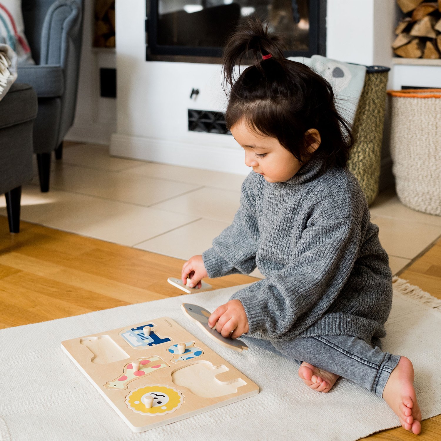 Wooden ocean peg puzzle KINDSGUT Red