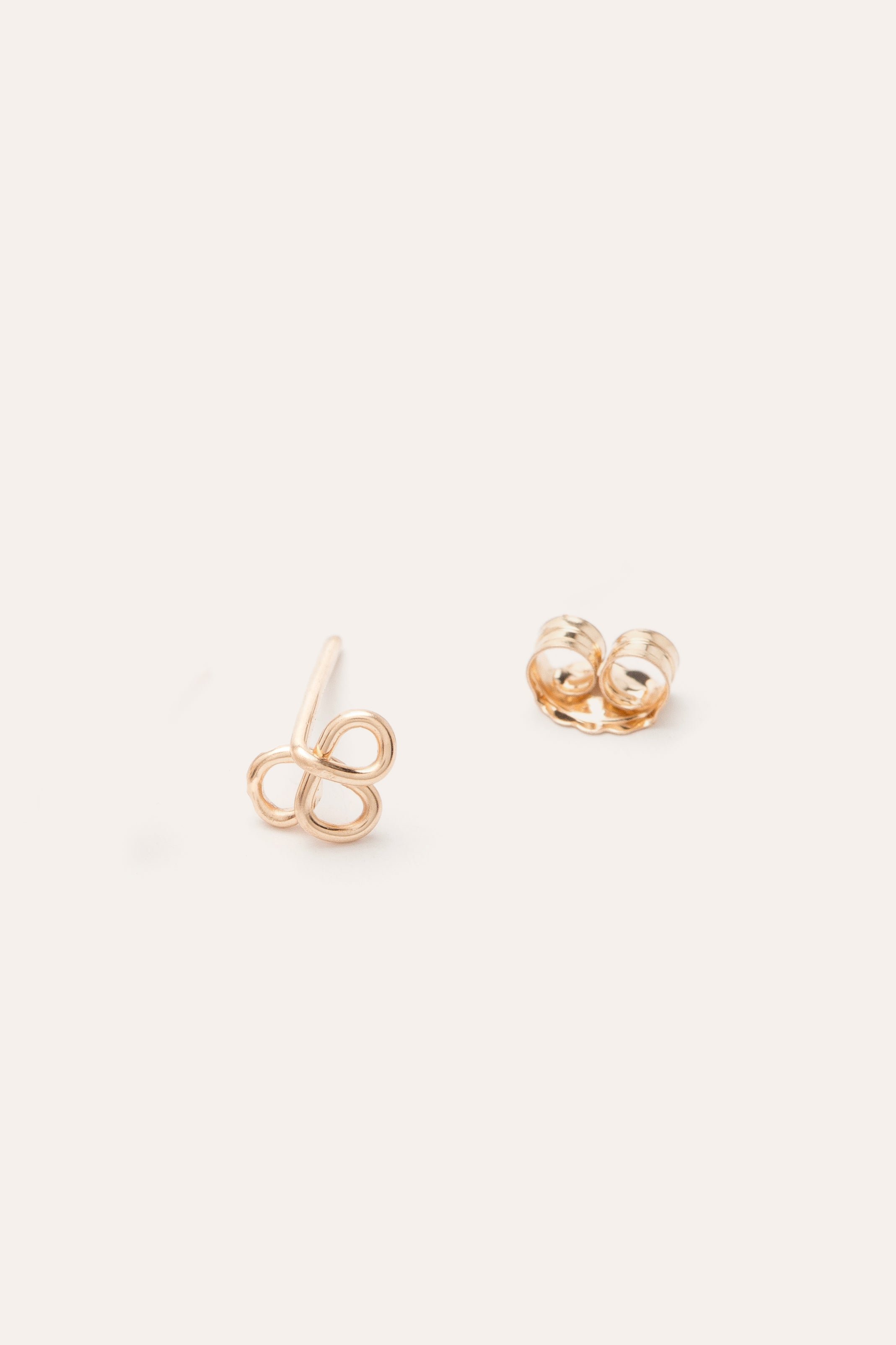 Petal studs Golden