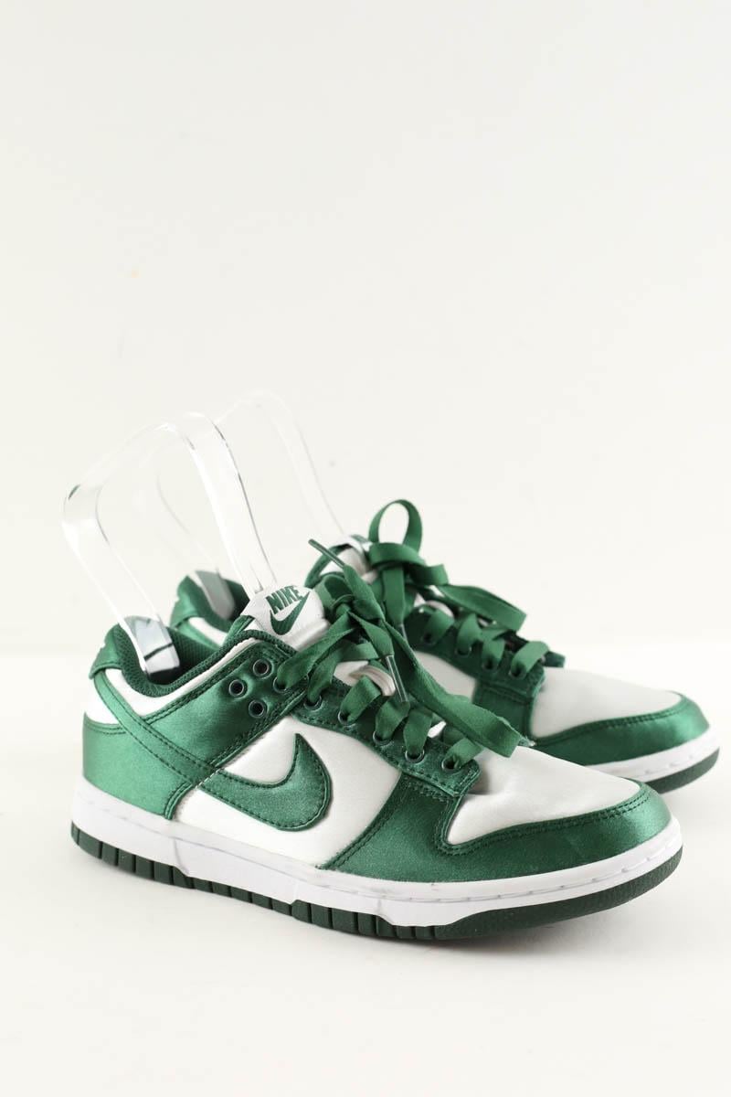 SB Dunk Low sneakers NIKE - Seconde Main Green