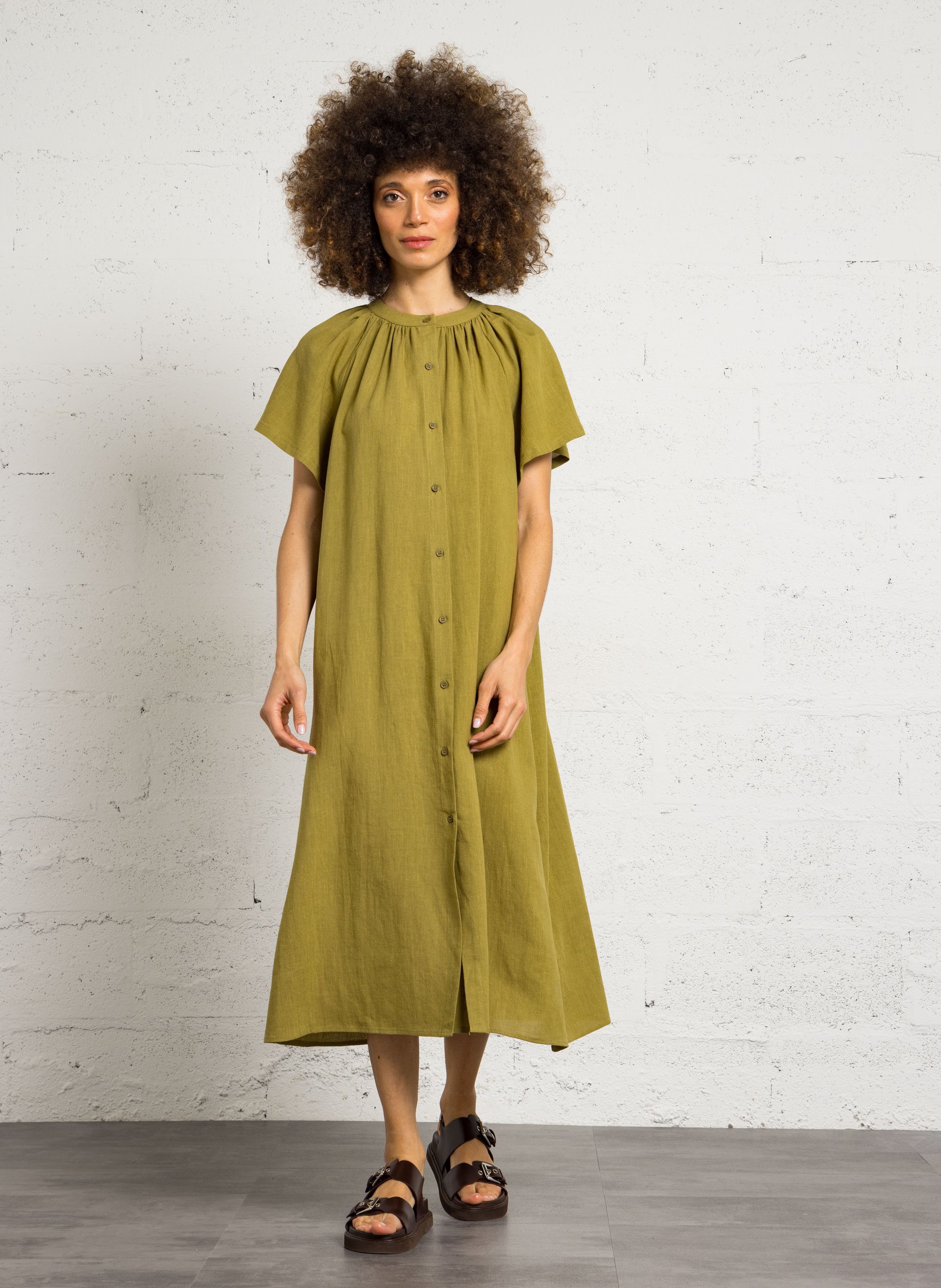 Maxikleid aus Leinenmix mit Rundhalsausschnitt SEE U SOON Khaki