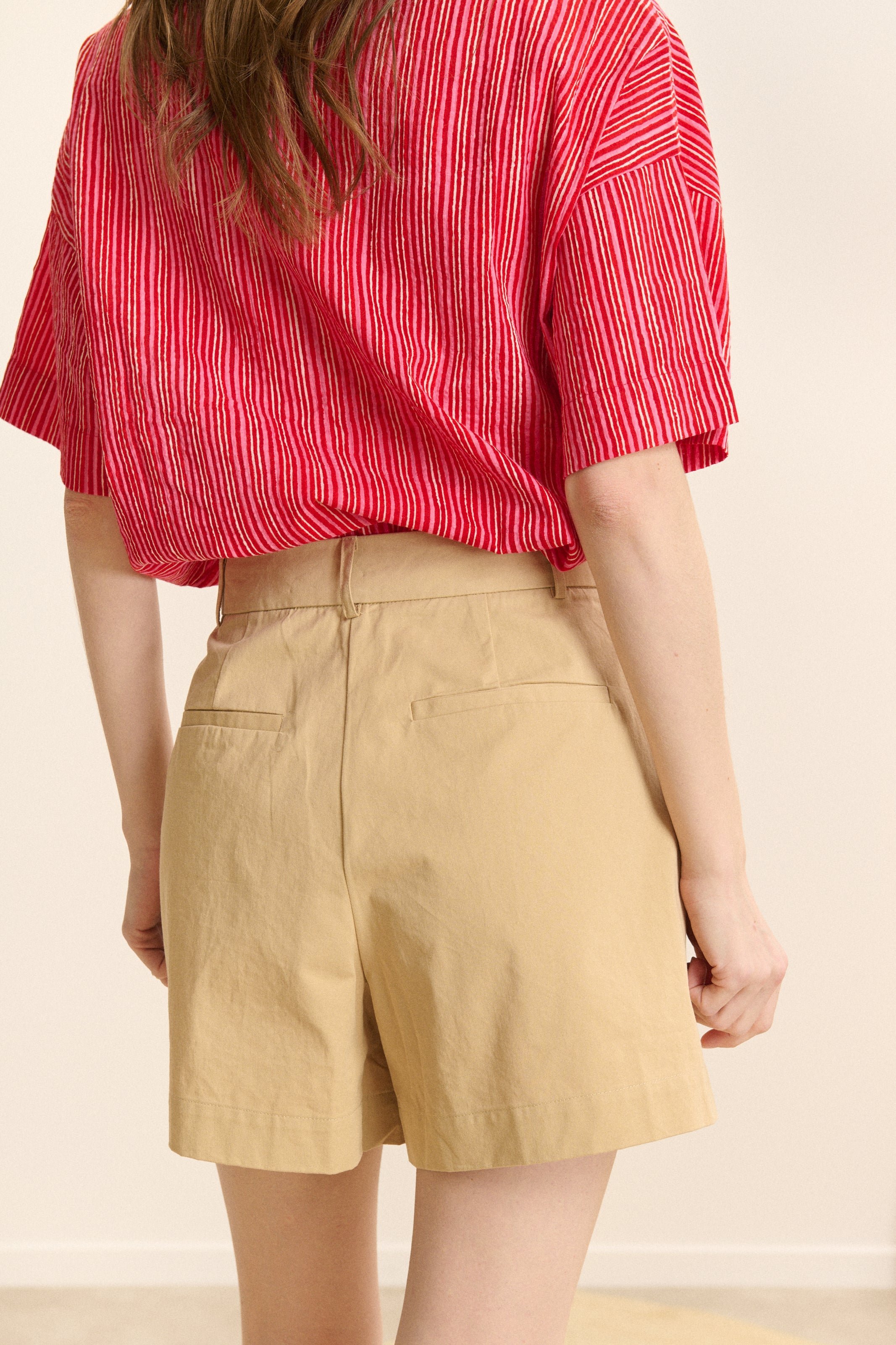 Short large à pinces GARANCE PARIS Beige