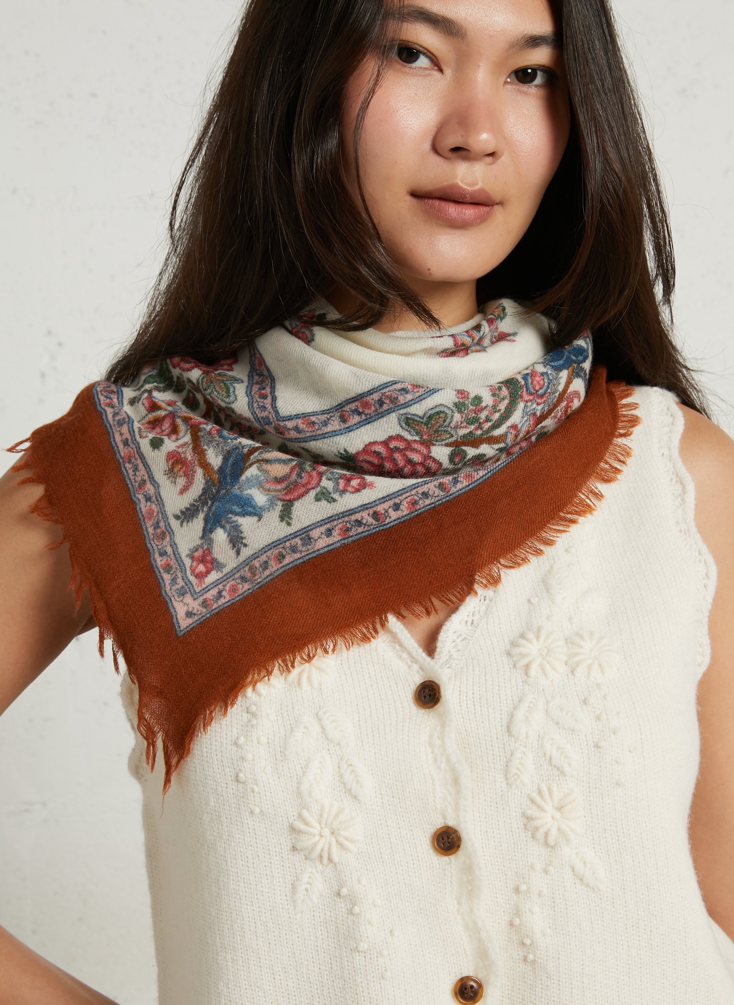 Bedrucktes quadratisches Tuch aus Wolle LOUISE MISHA Beige