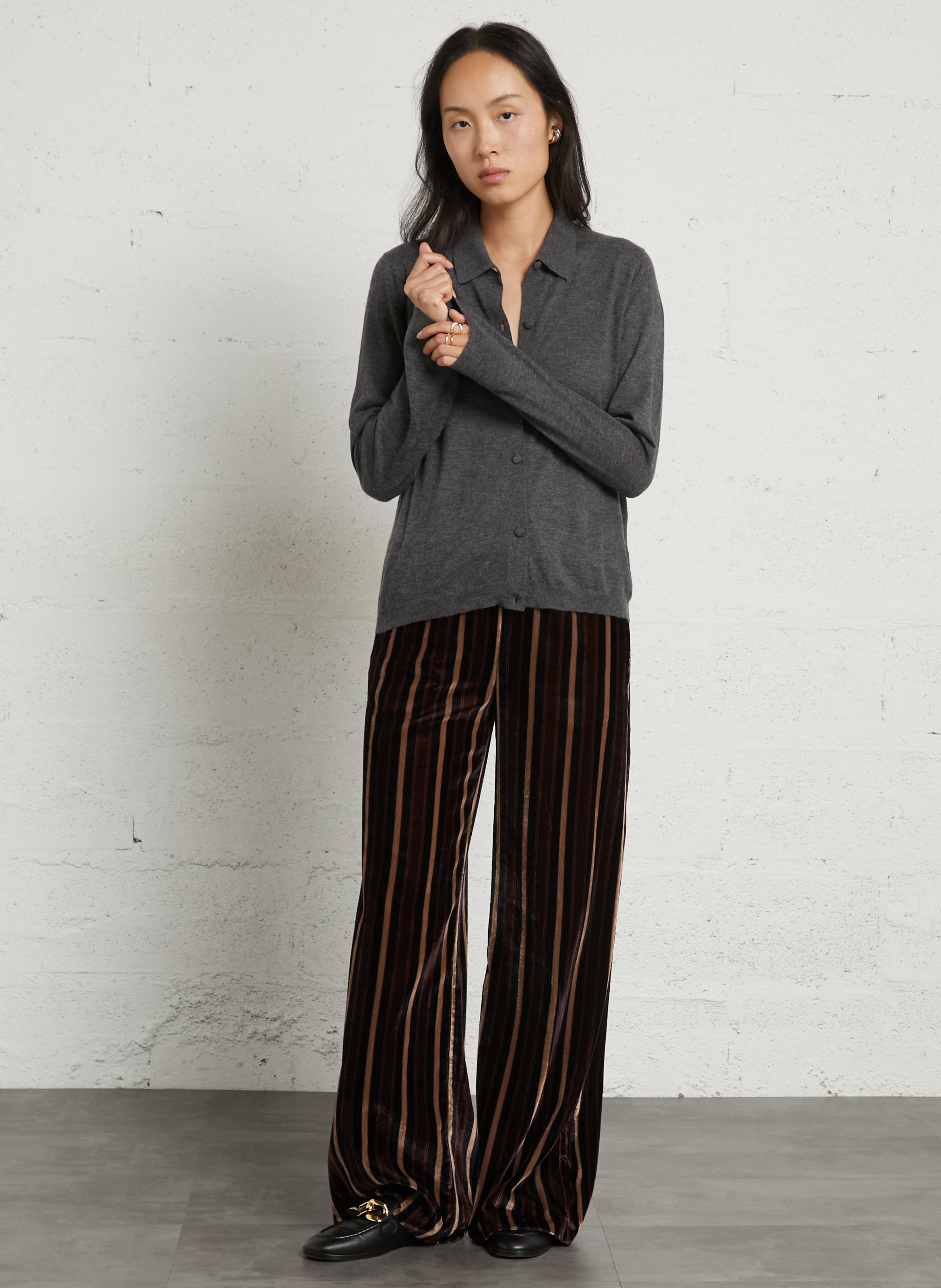 Straight-cut long-sleeved cashmere cardigan MAJESTIC FILATURES Grey