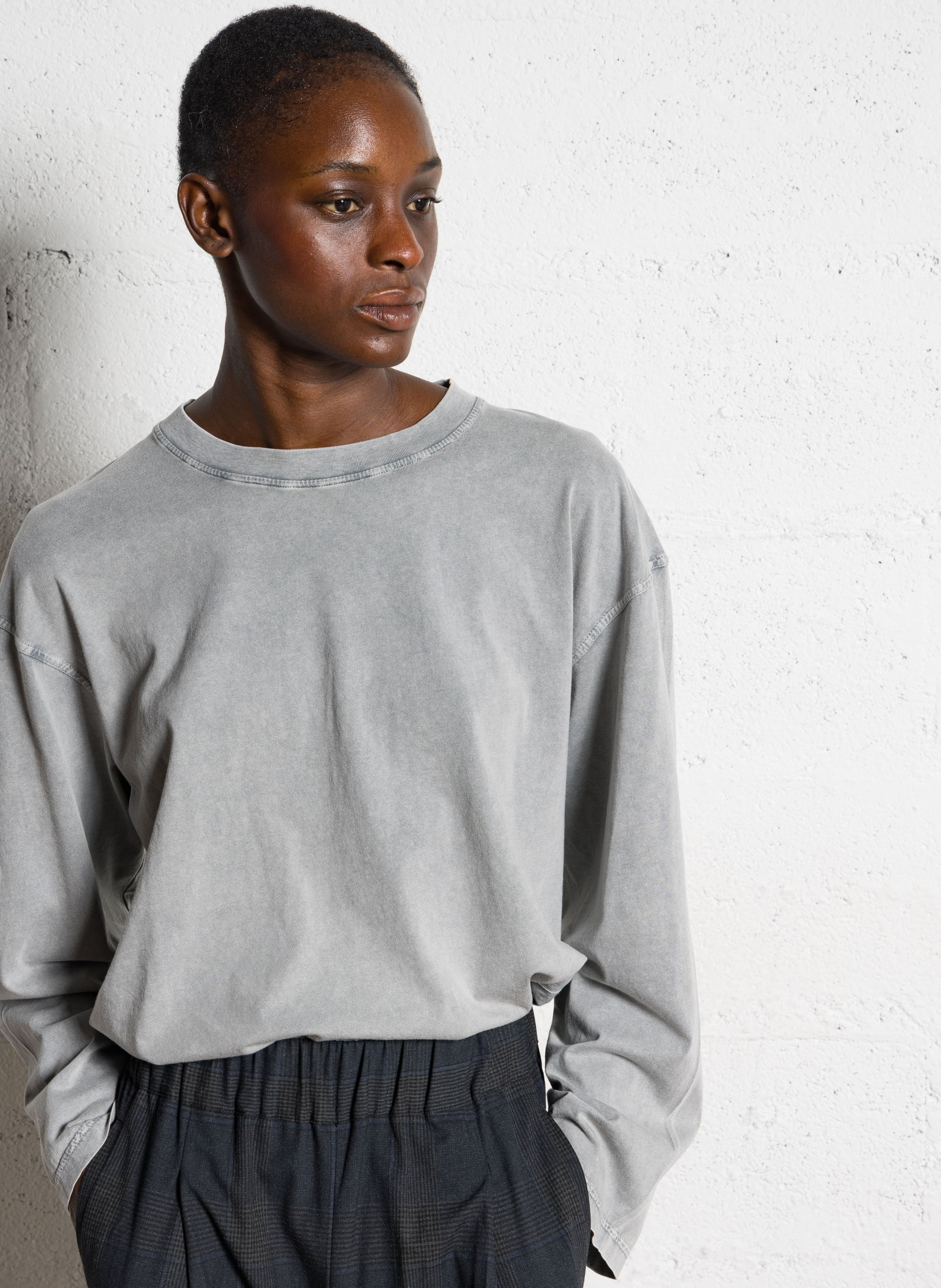 Ruimvallend, katoenen T-shirt met ronde hals en borduursel BELLEROSE Grijs