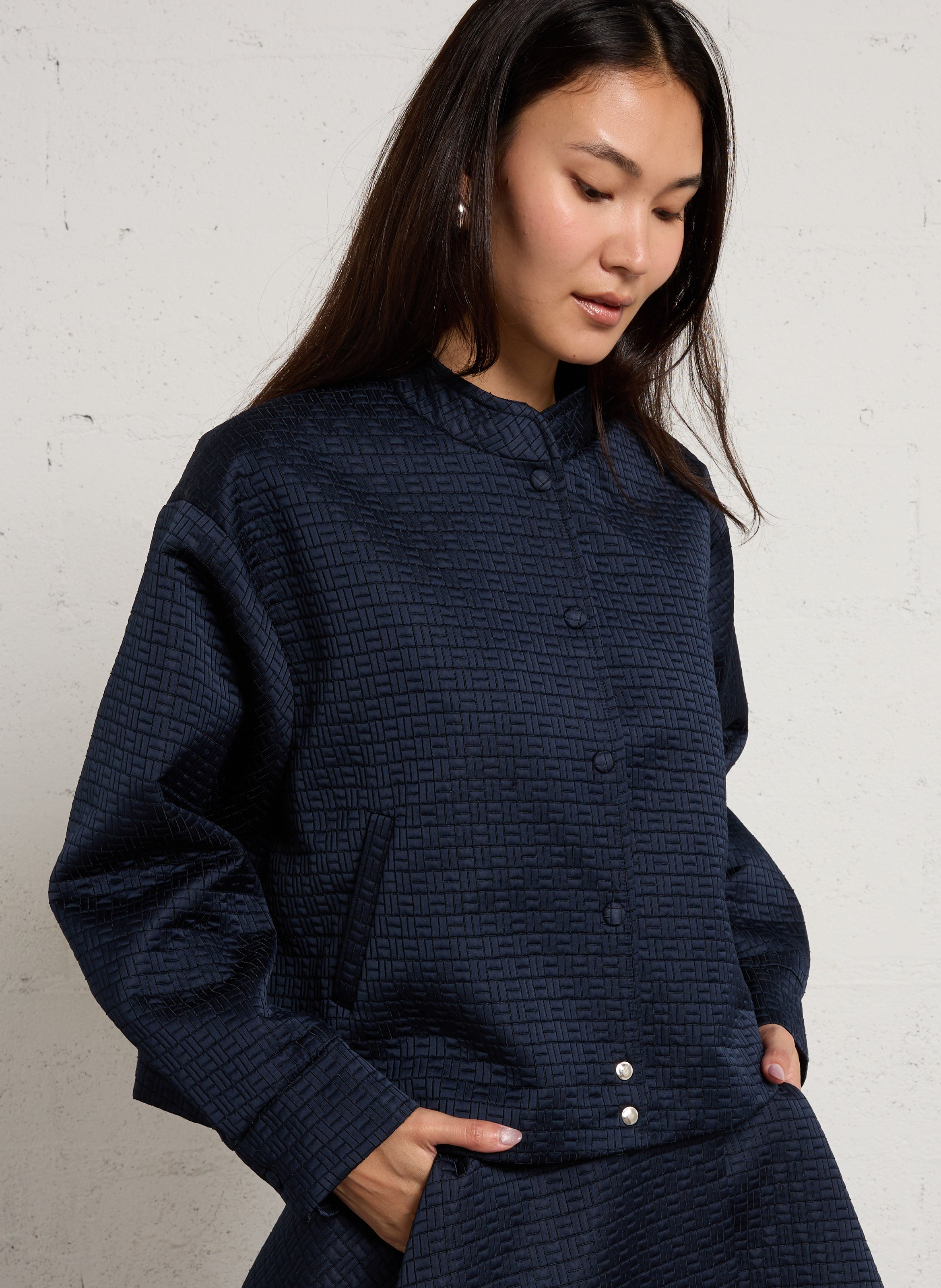 Kurze weite Jacquard-Jacke SUNCOO Blau