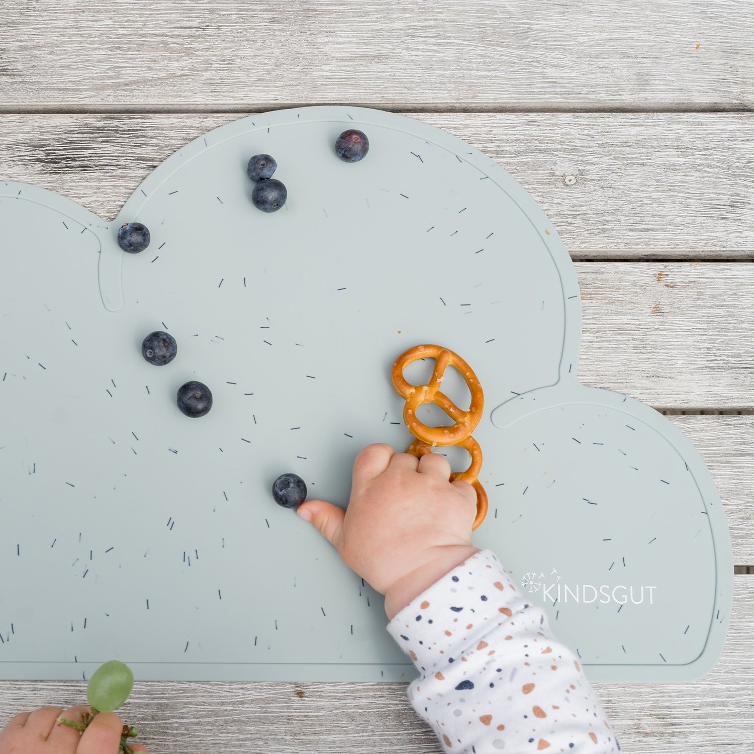 Set de table en forme de nuage en silicone KINDSGUT No Color