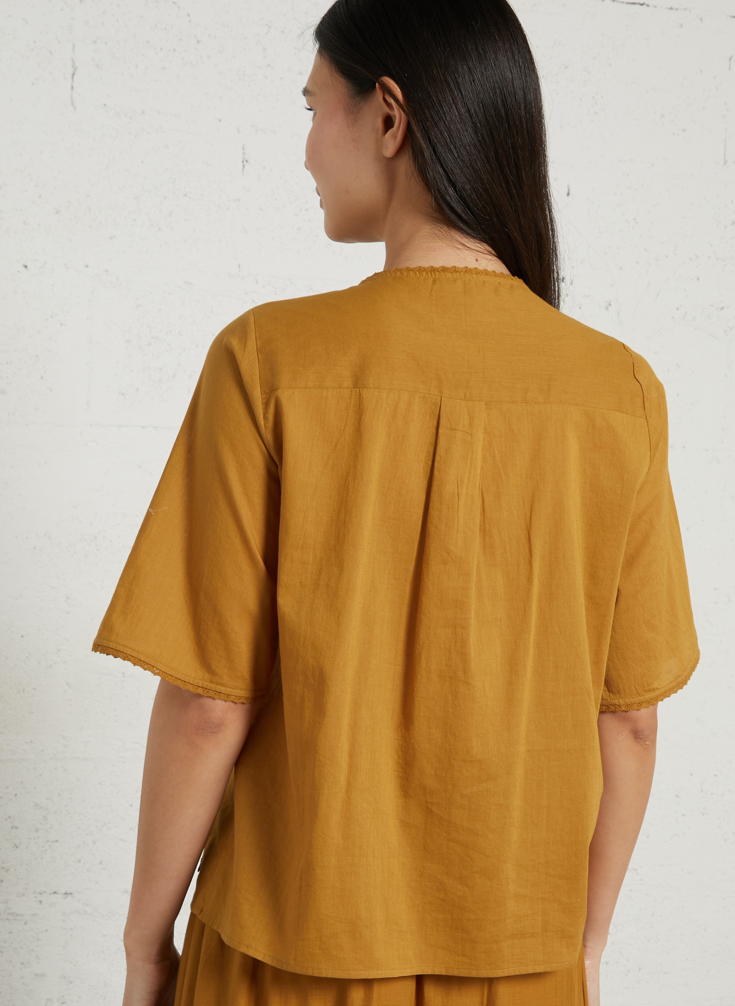 Chemisier manches courtes brodé uni DES PETITS HAUTS Doré