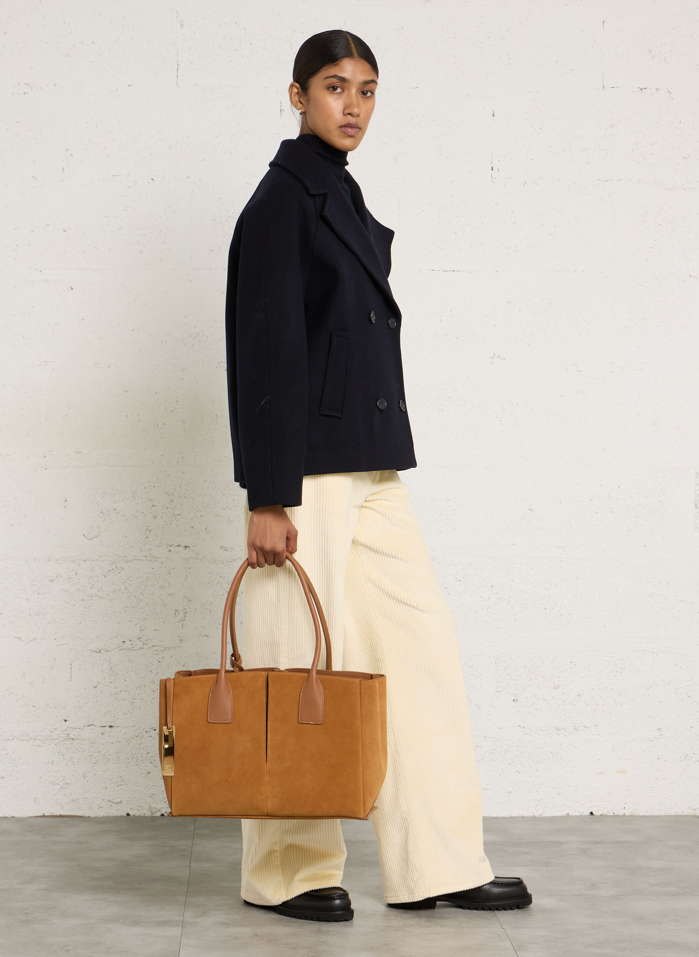 Leather shoulder bag LE TANNEUR Brown