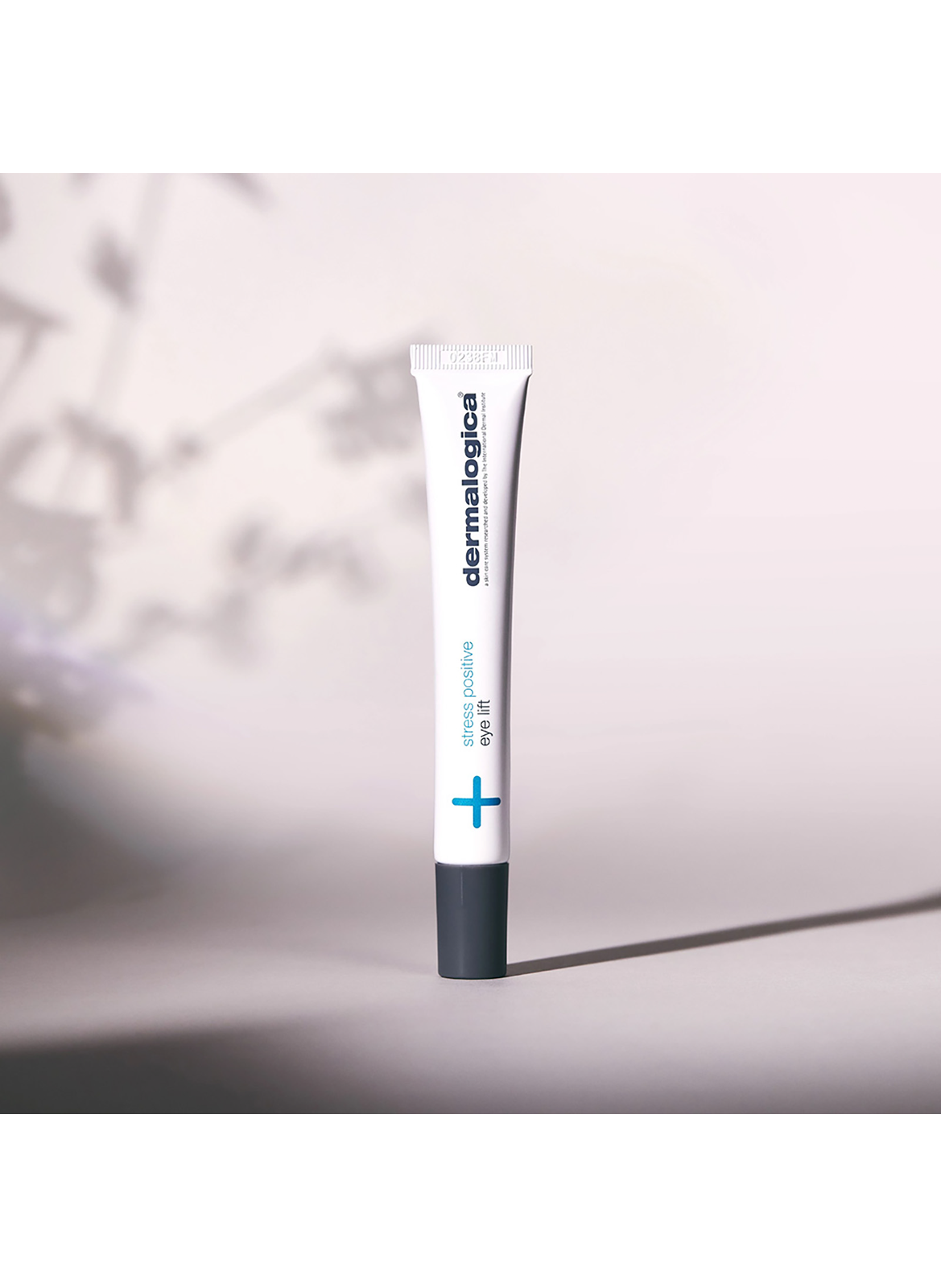 Stress Positive Eye Lift DERMALOGICA No color
