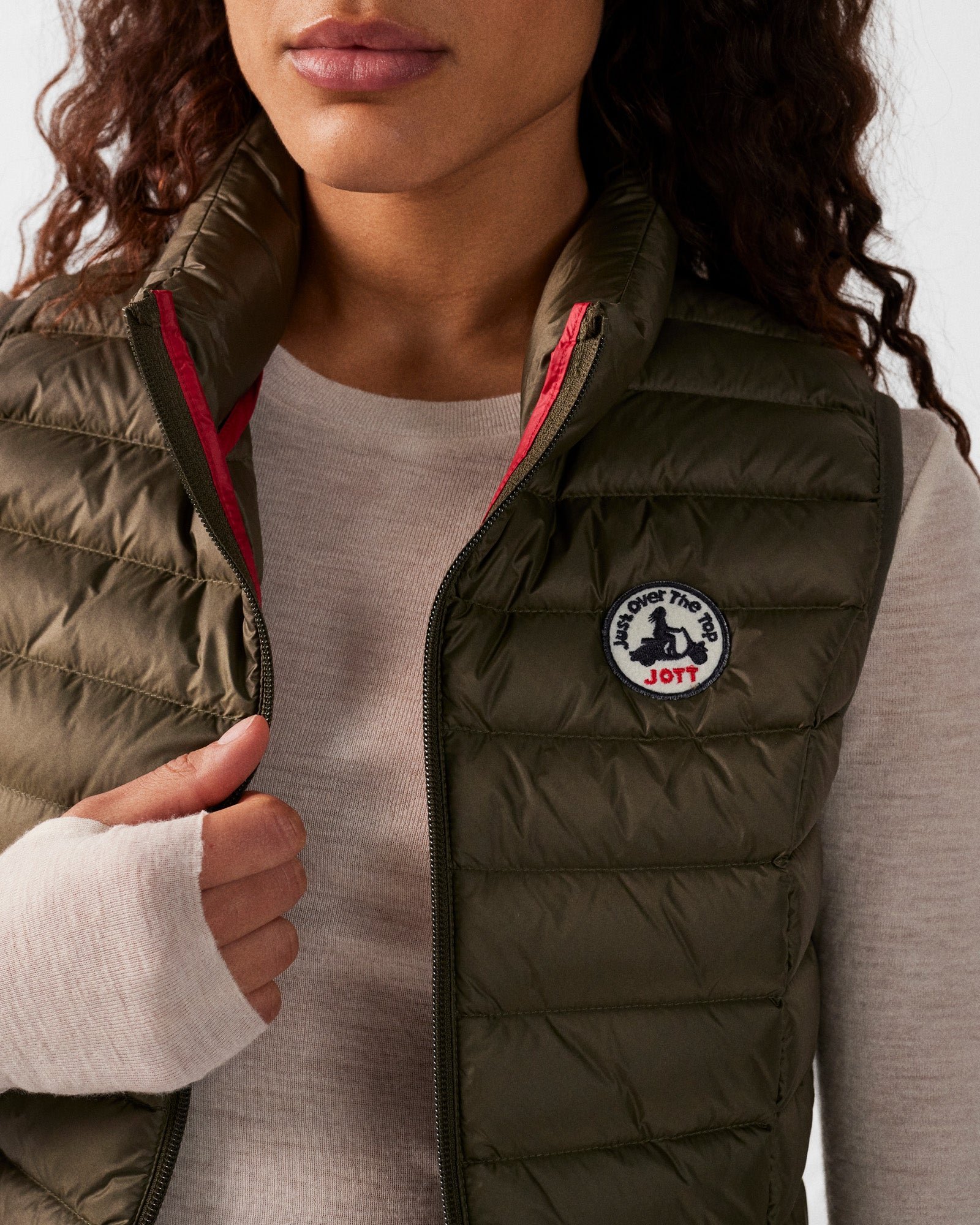 Sleeveless lightweight down vest seda JOTT Green