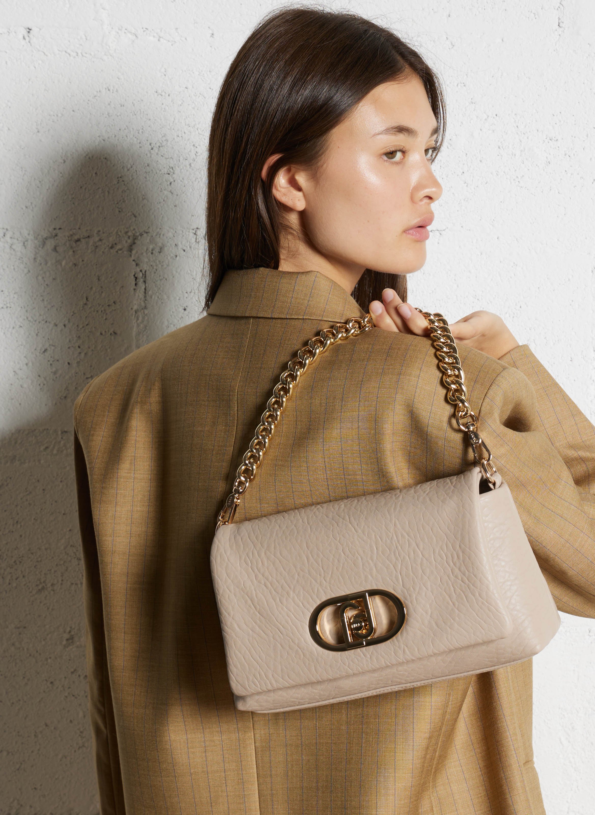 Sac bandoulière à rabat en tissu teddy  LIU JO Beige