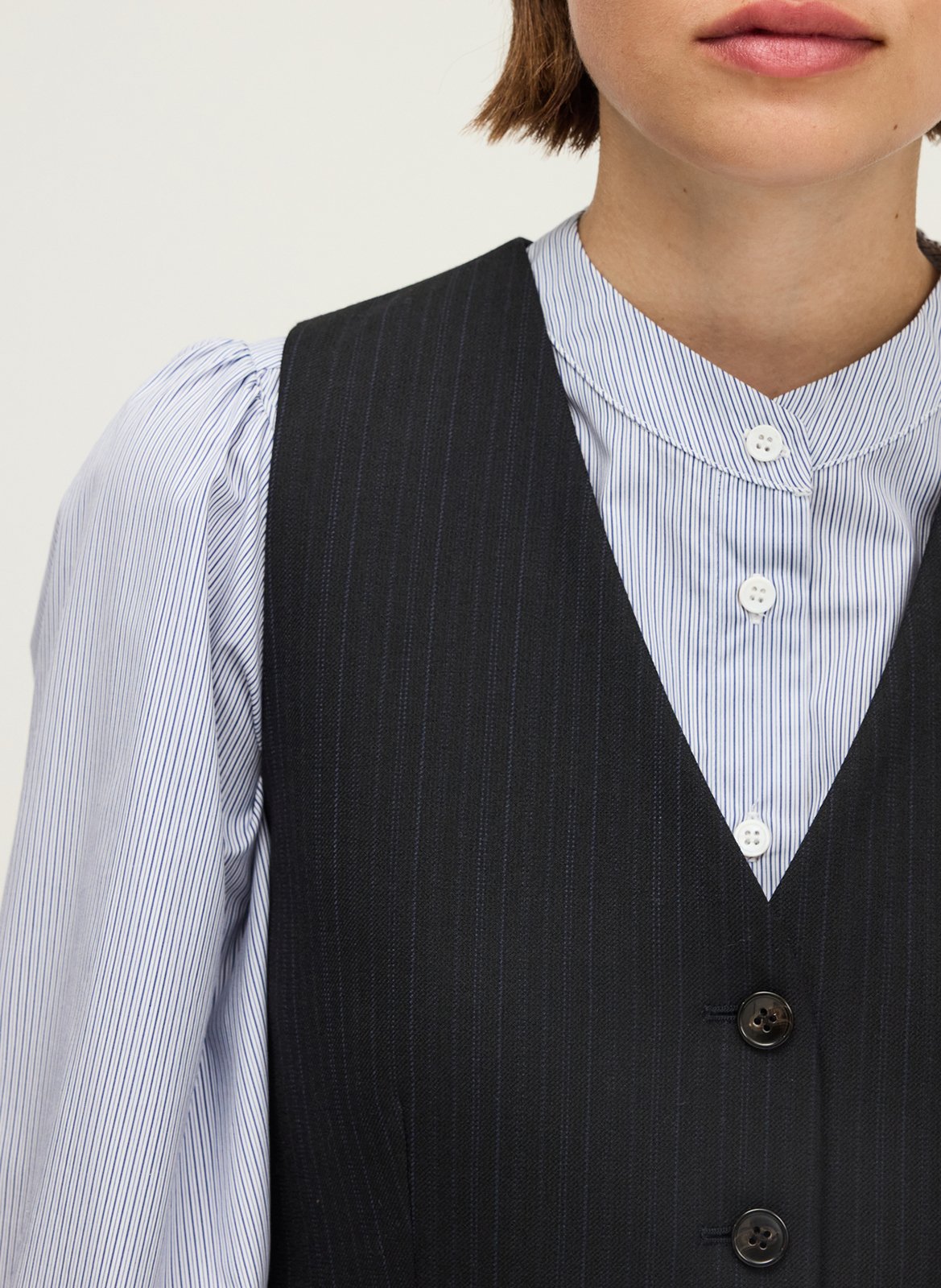 Fitted V-neck Striped Vest PABLO Black