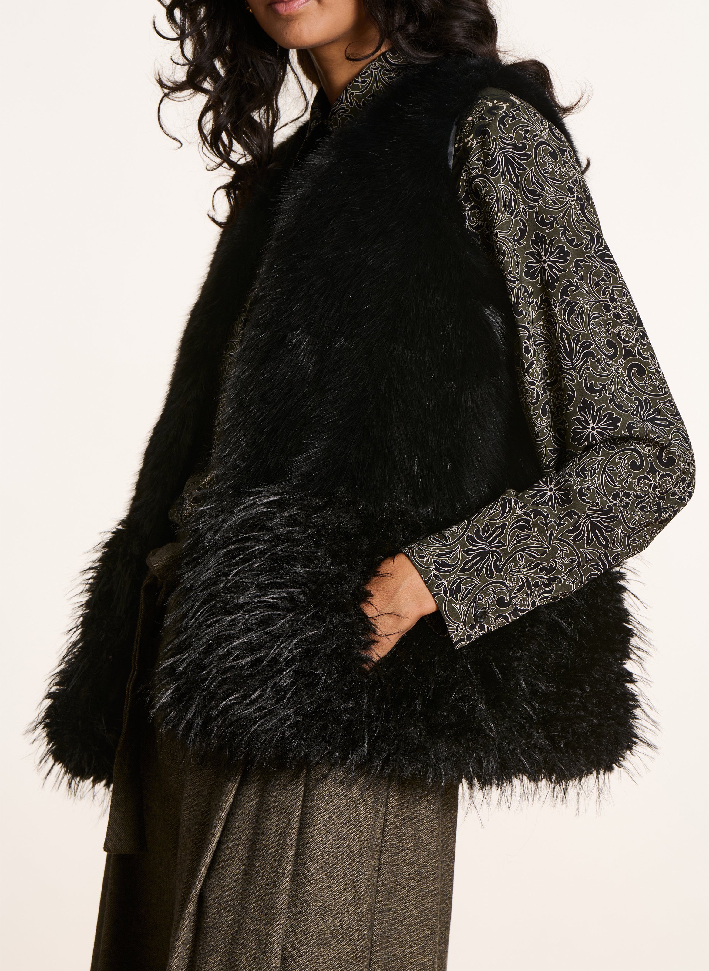 Faux fur jacket with round neck LA FEE MARABOUTEE Black