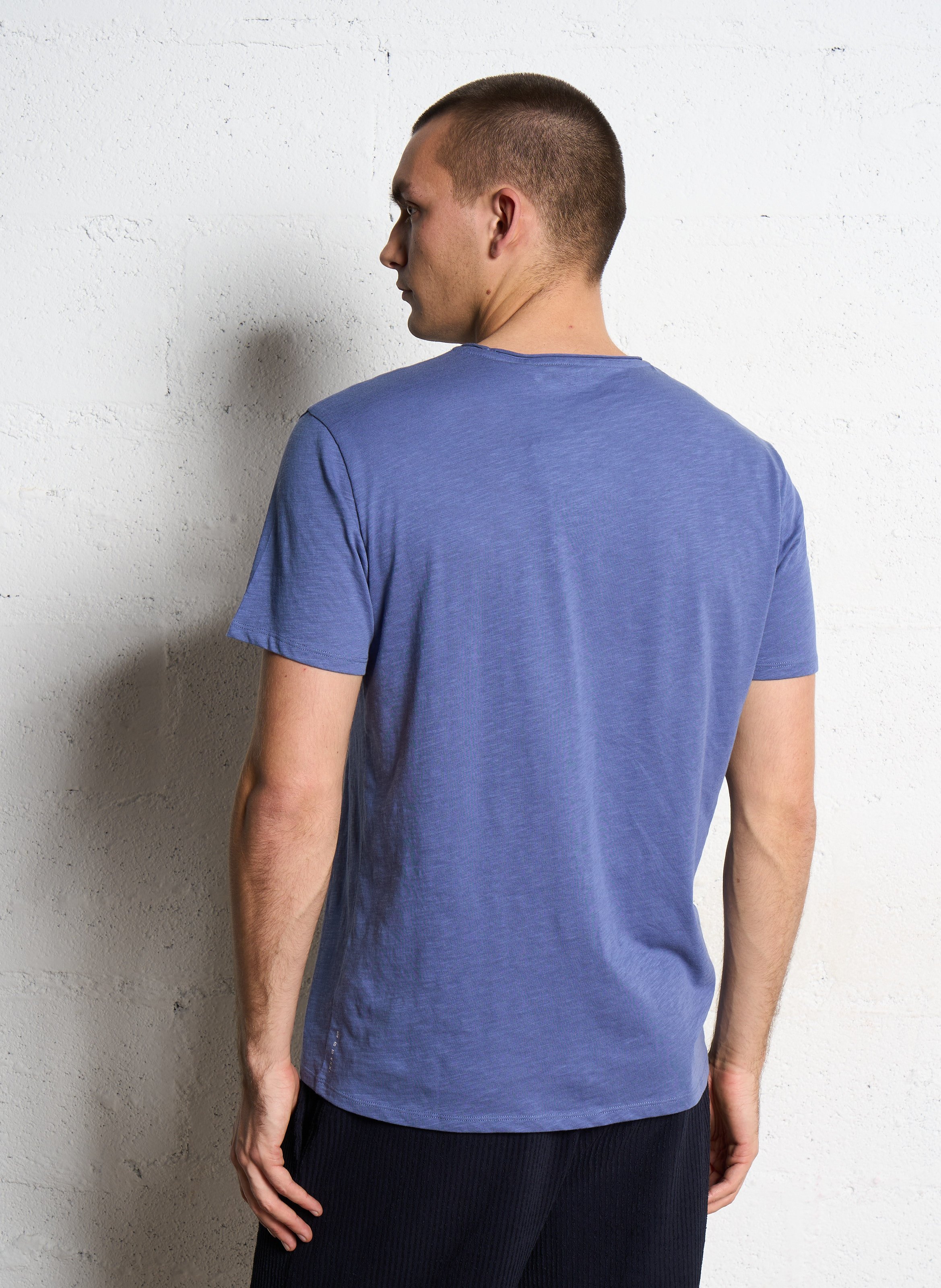 Gerade geschnittenes Rundhals-T-Shirt aus Baumwolle IKKS Blau