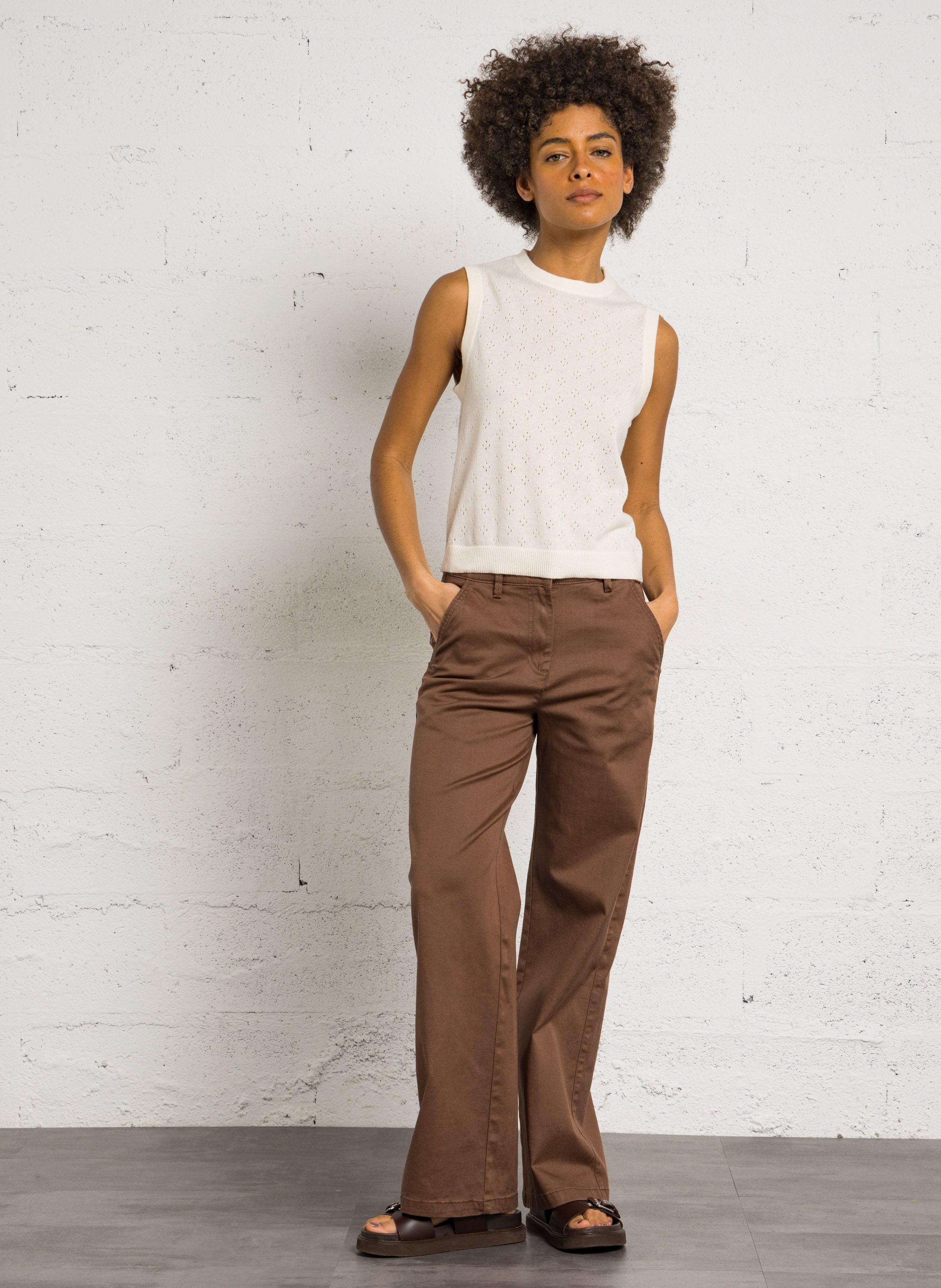 Gerade geschnittene Chino-Hose SUD EXPRESS Braun