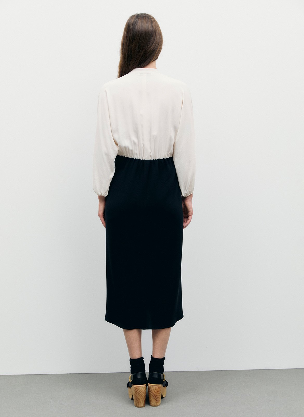 Langes zweifarbiges Kleid mit Rundhalsausschnitt GERARD DAREL Schwarz