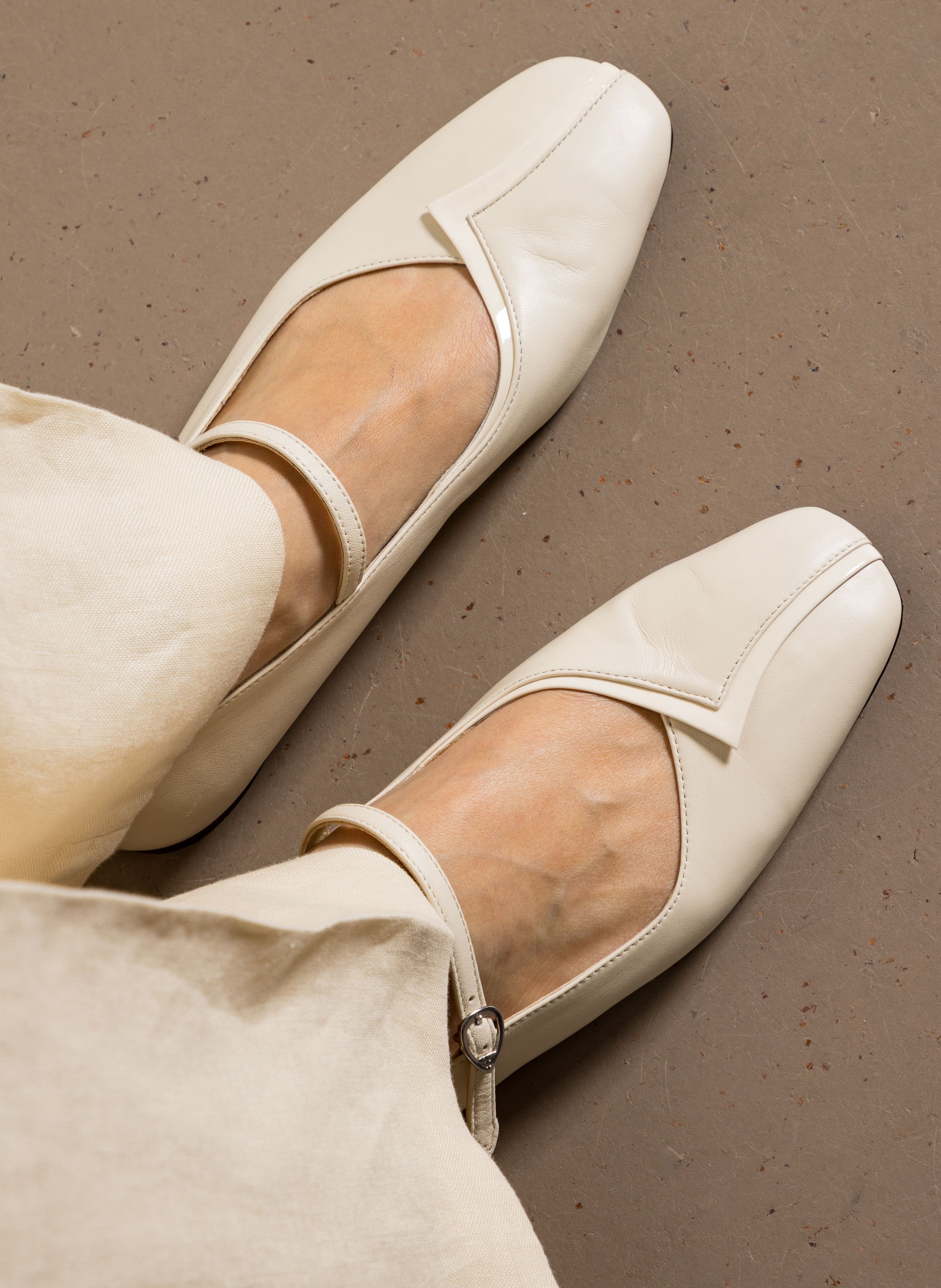 Ballerine en cuir métallisé SOCQUE PARIS Blanc