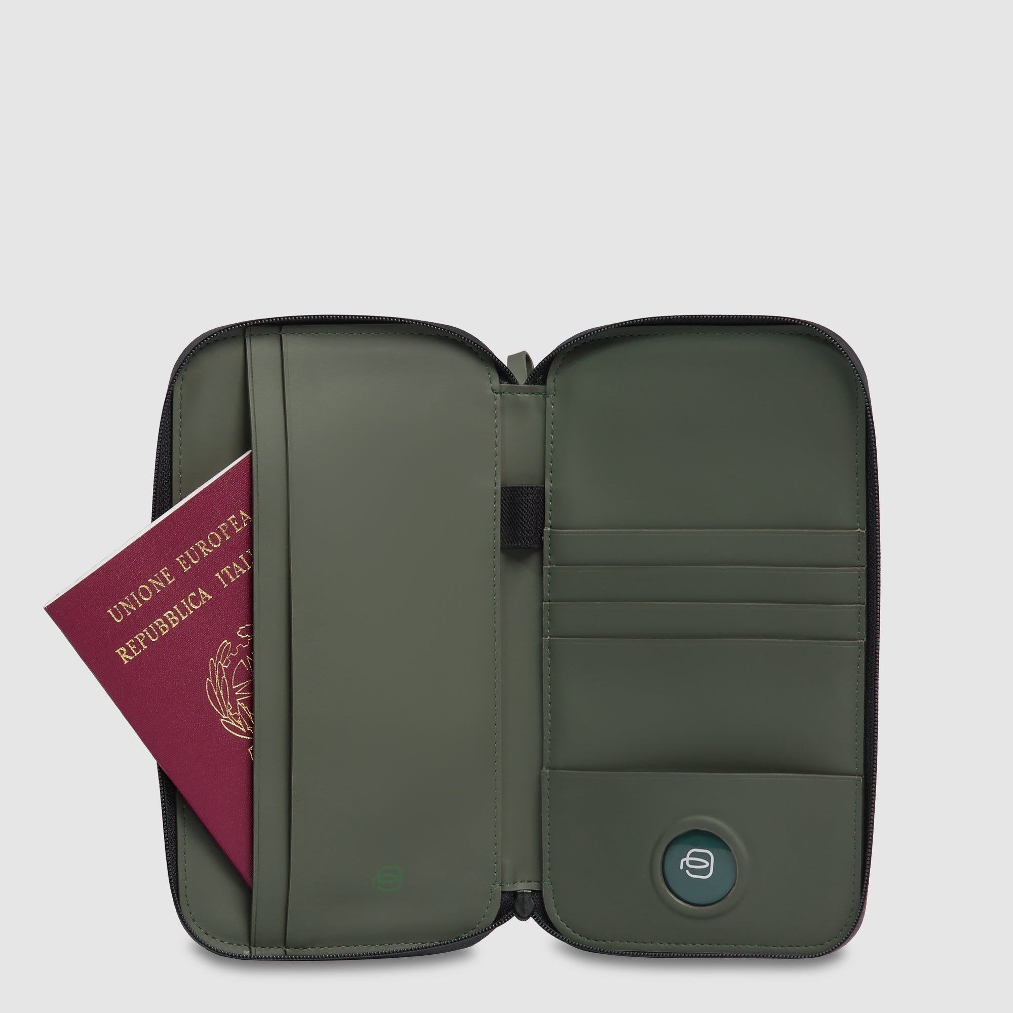 Zippered passport holder PIQUADRO Green