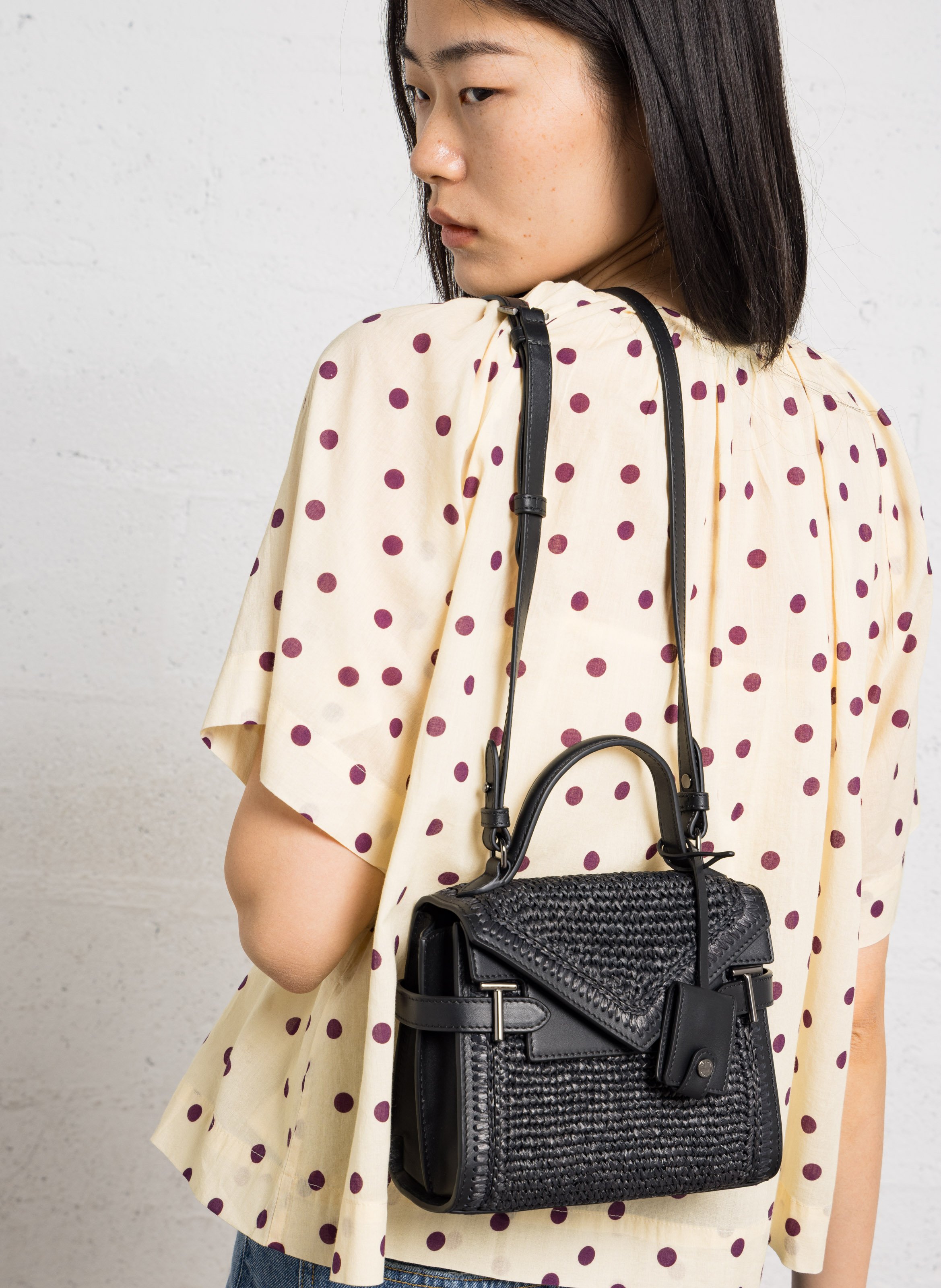 Kleine handtas met raffia-effect in leer LE TANNEUR Zwart