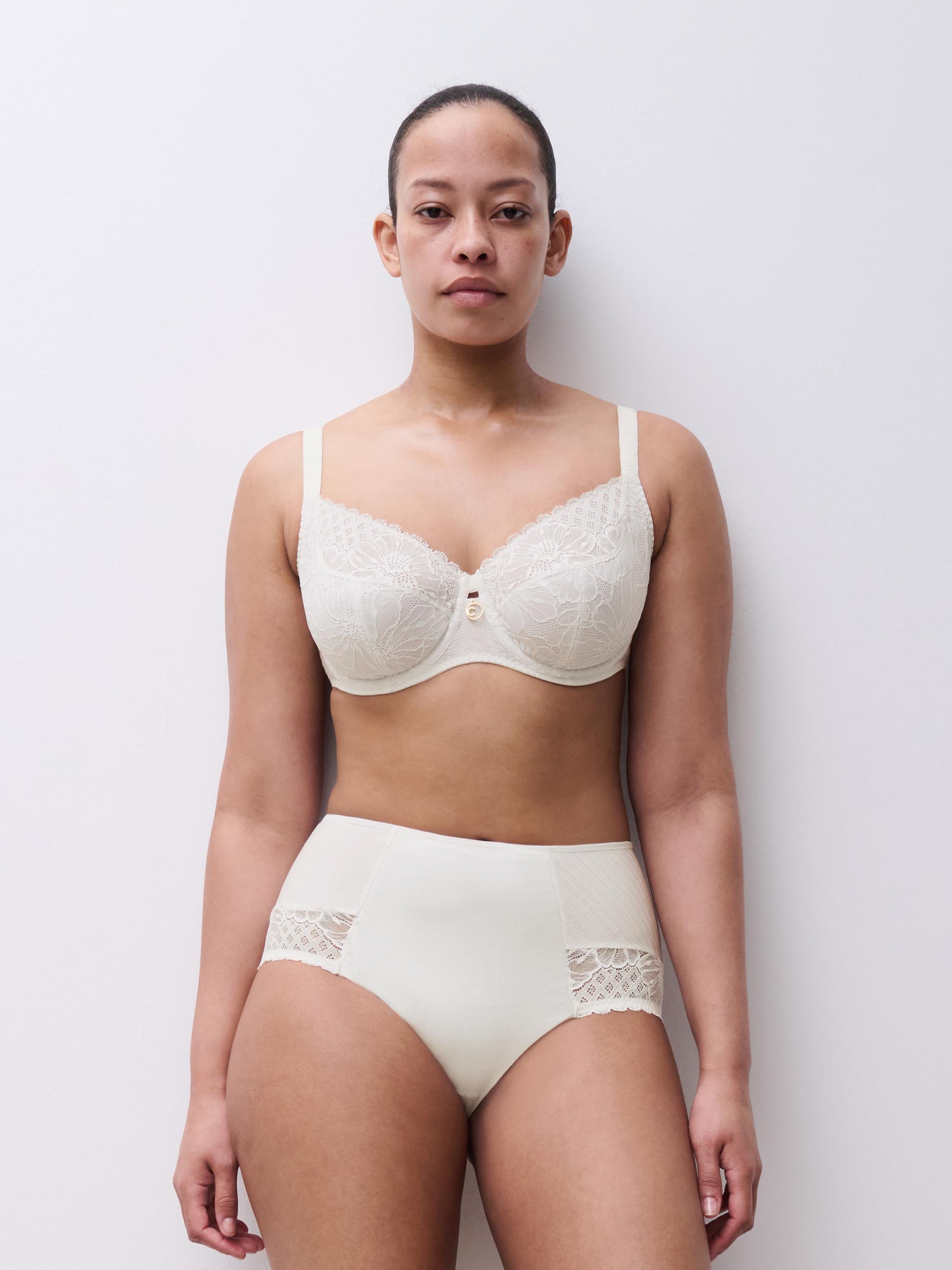 Full-cup bra CHANTELLE White