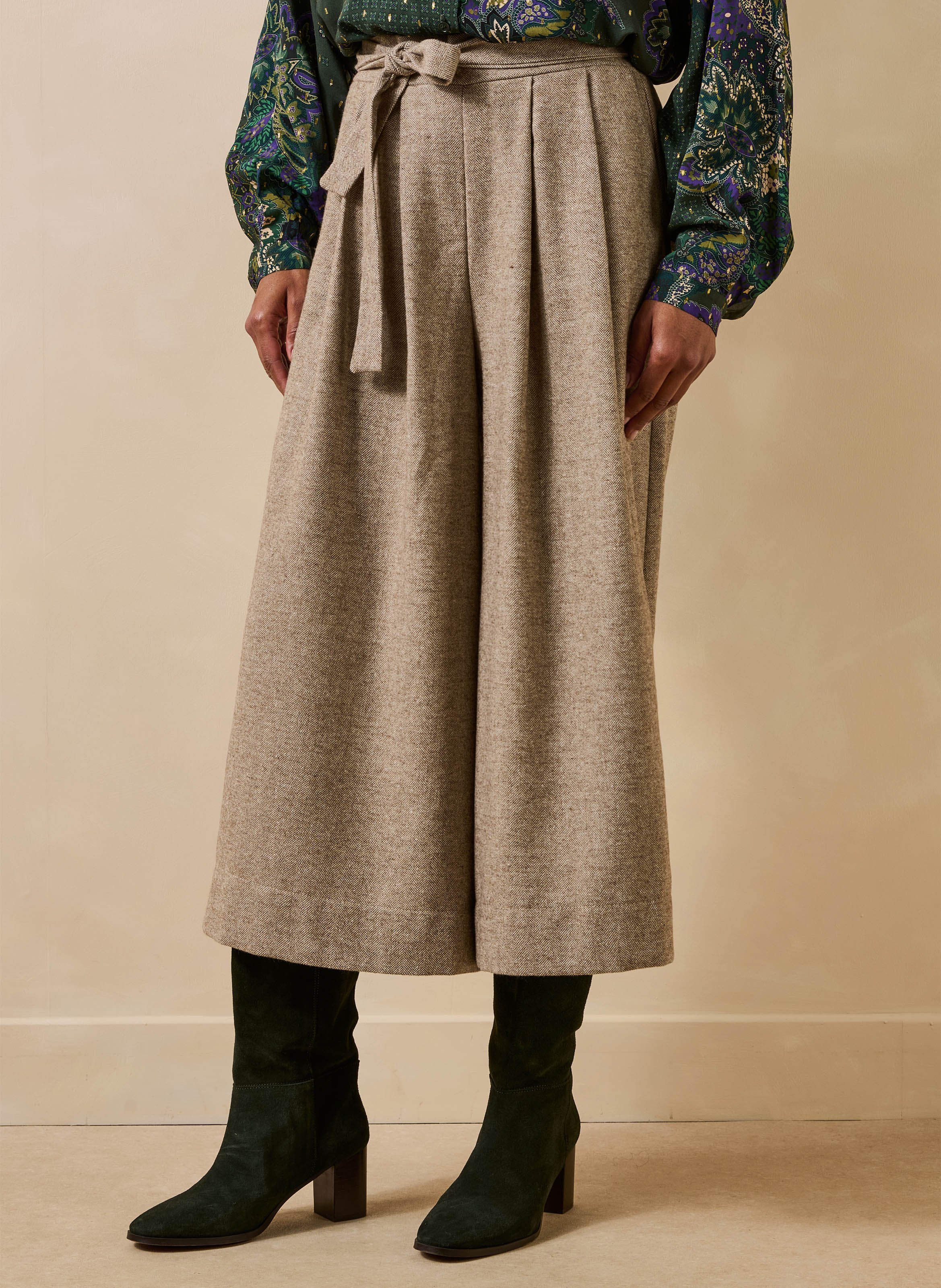 Tweed culotte trousers LA FEE MARABOUTEE Beige