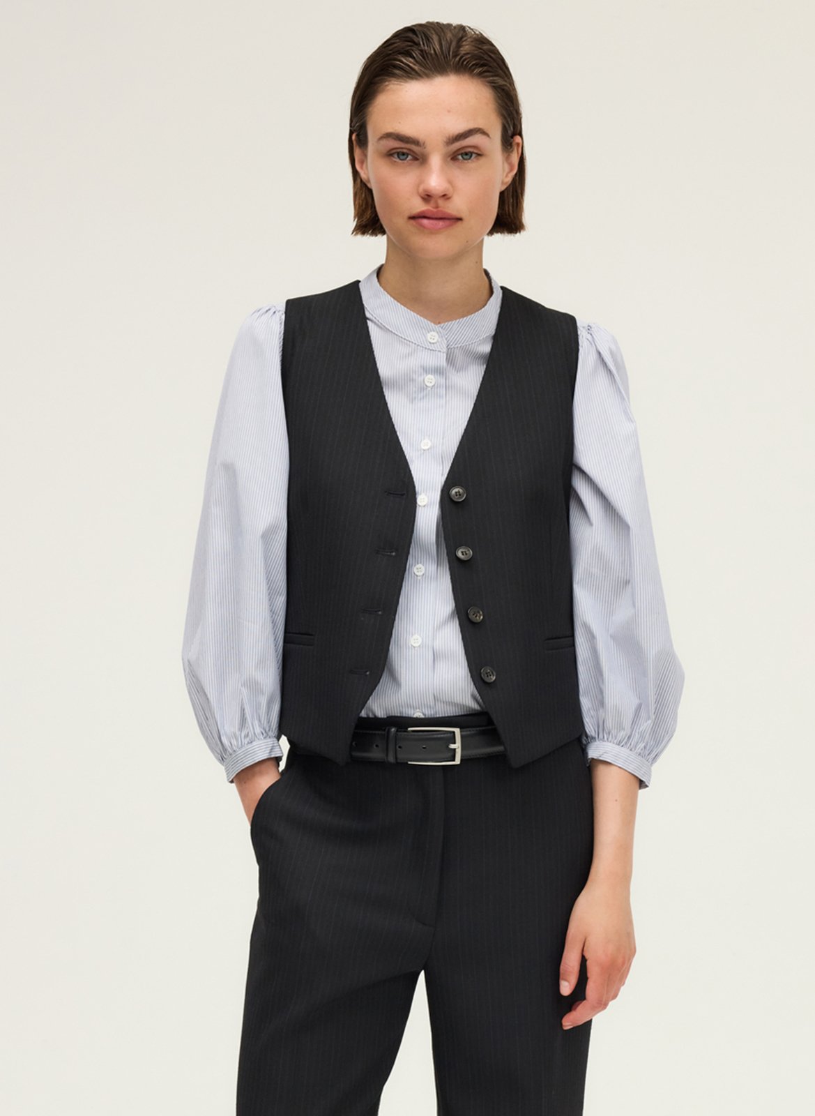 Fitted V-neck Striped Vest PABLO Black