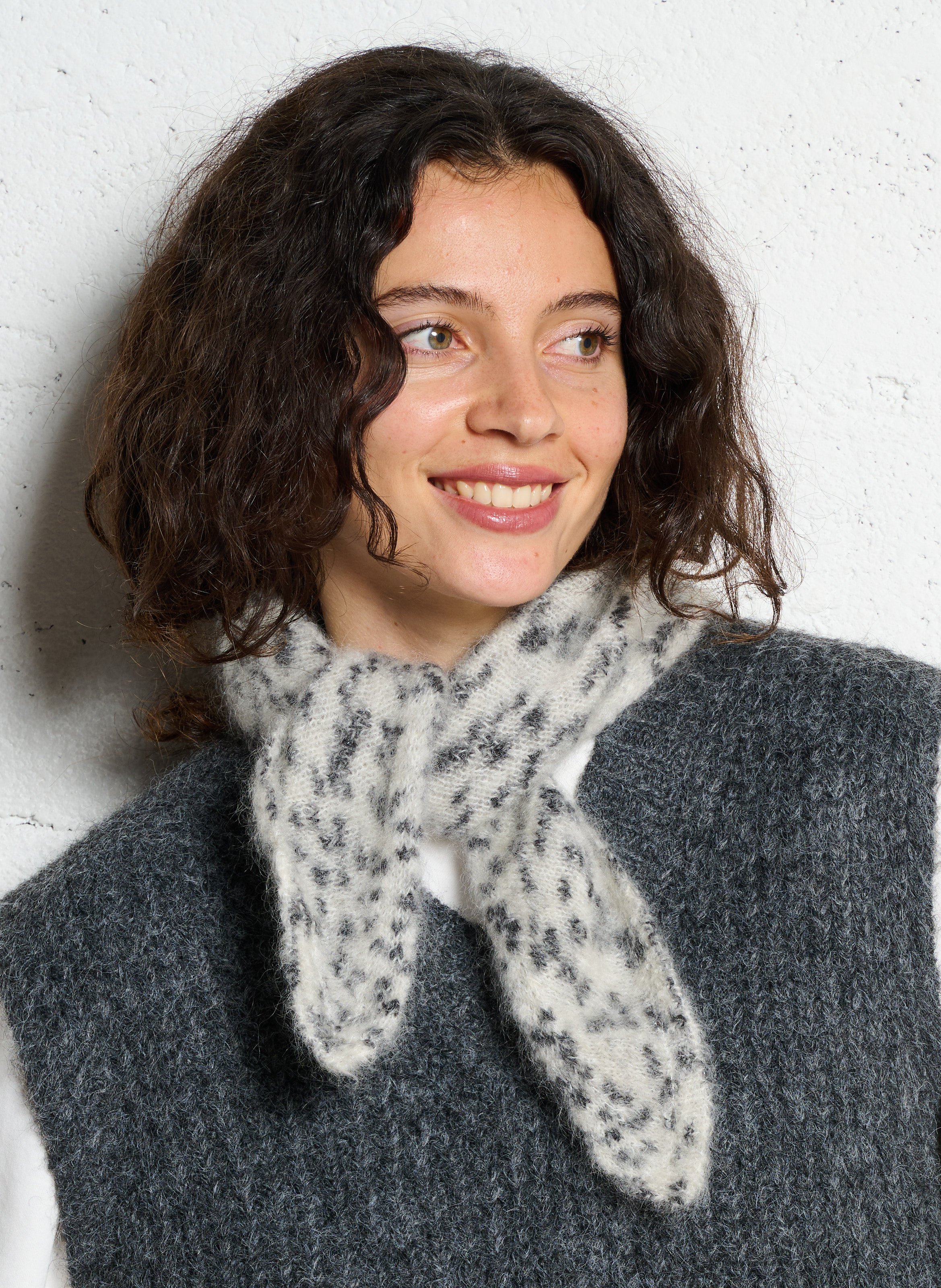 Echarpe triangle en laine mélangée DES PETITS HAUTS Blanc