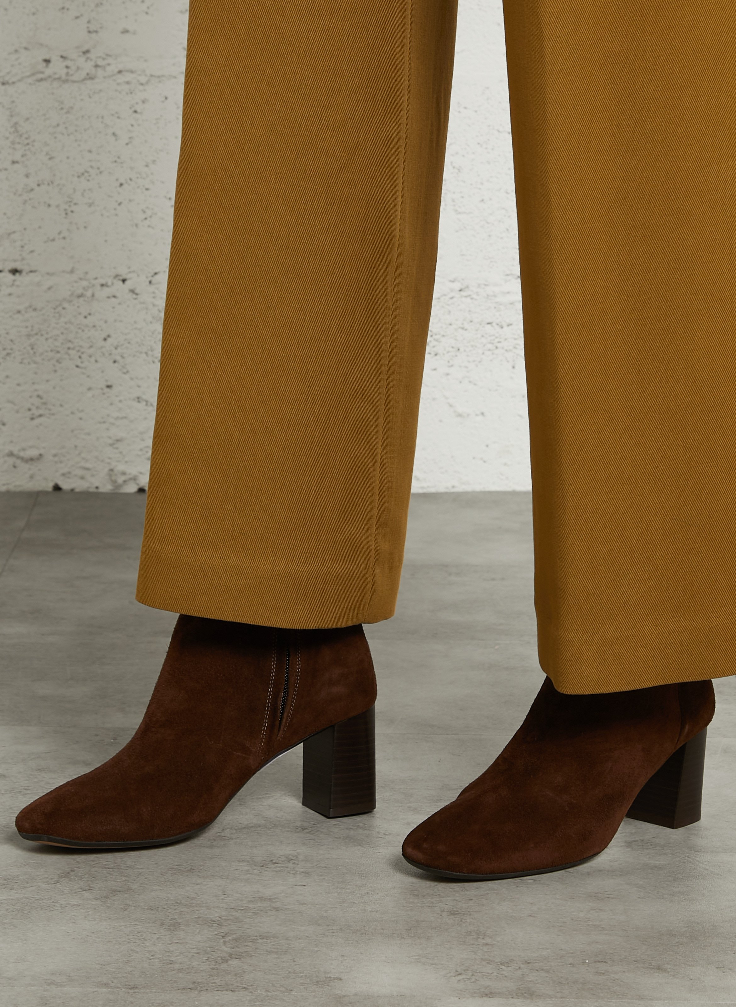 Enkellaarzen van veloursleer met hak COSMOPARIS Bruin