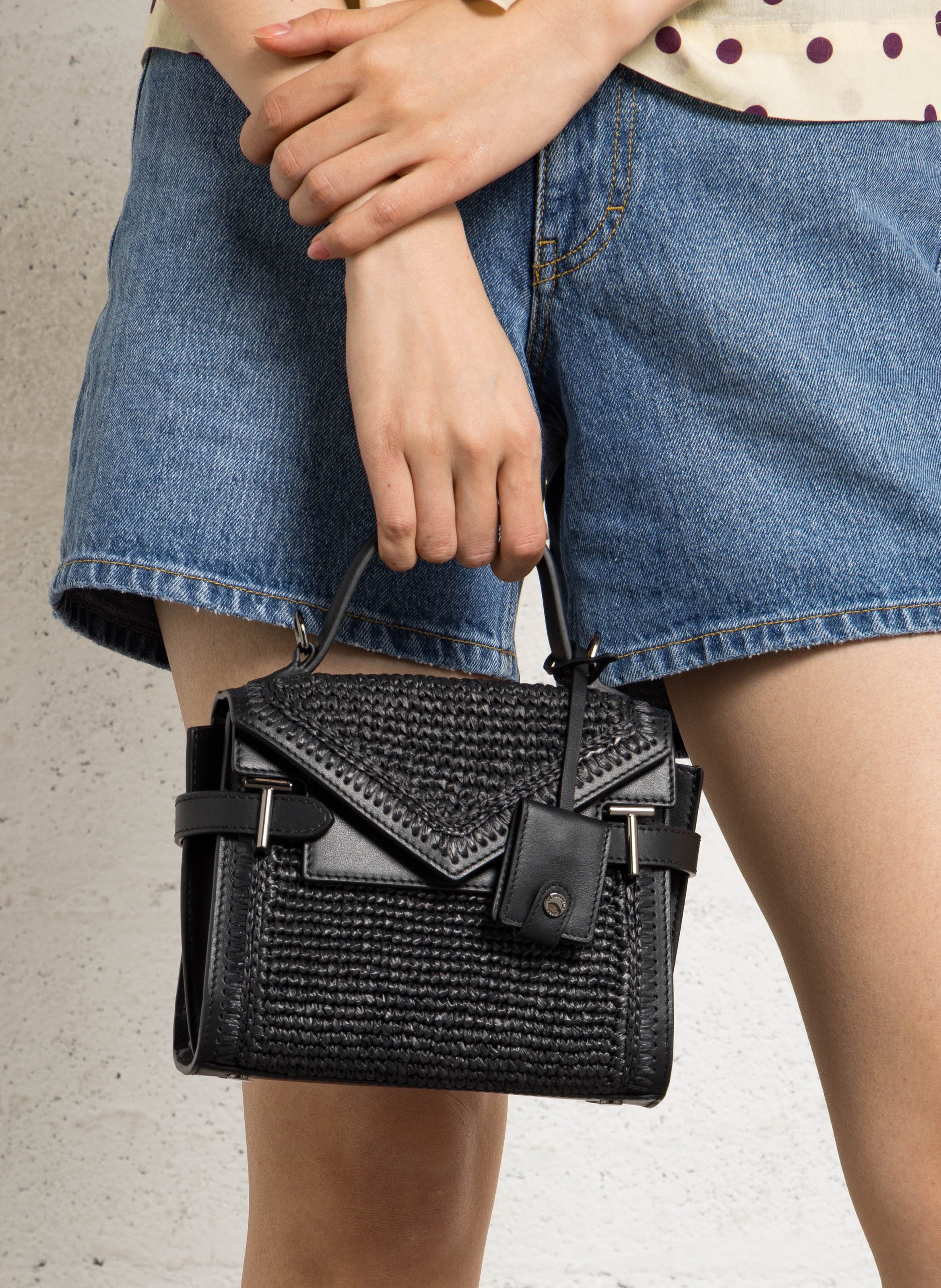 Kleine handtas met raffia-effect in leer LE TANNEUR Zwart