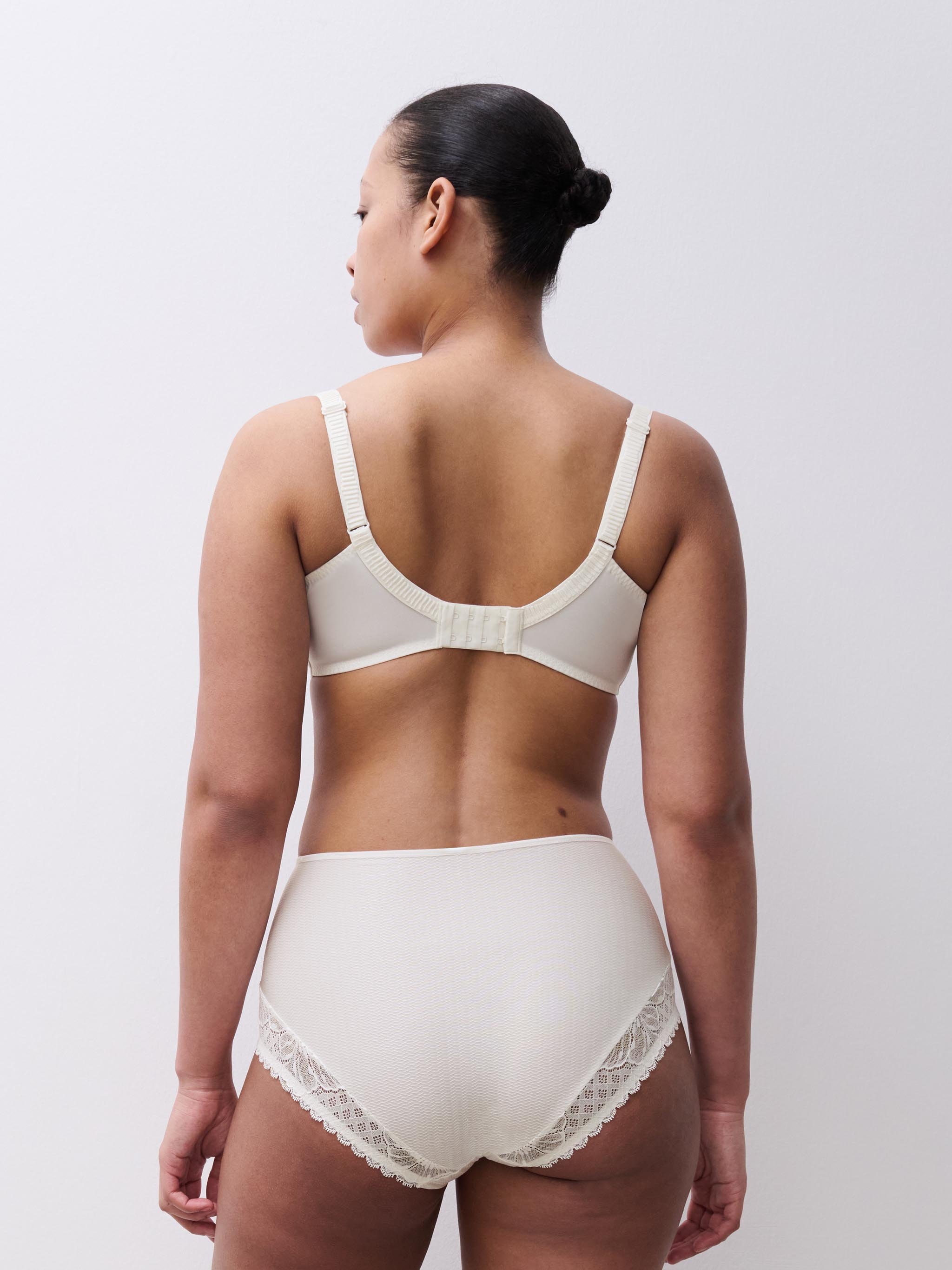 Full-cup bra CHANTELLE White