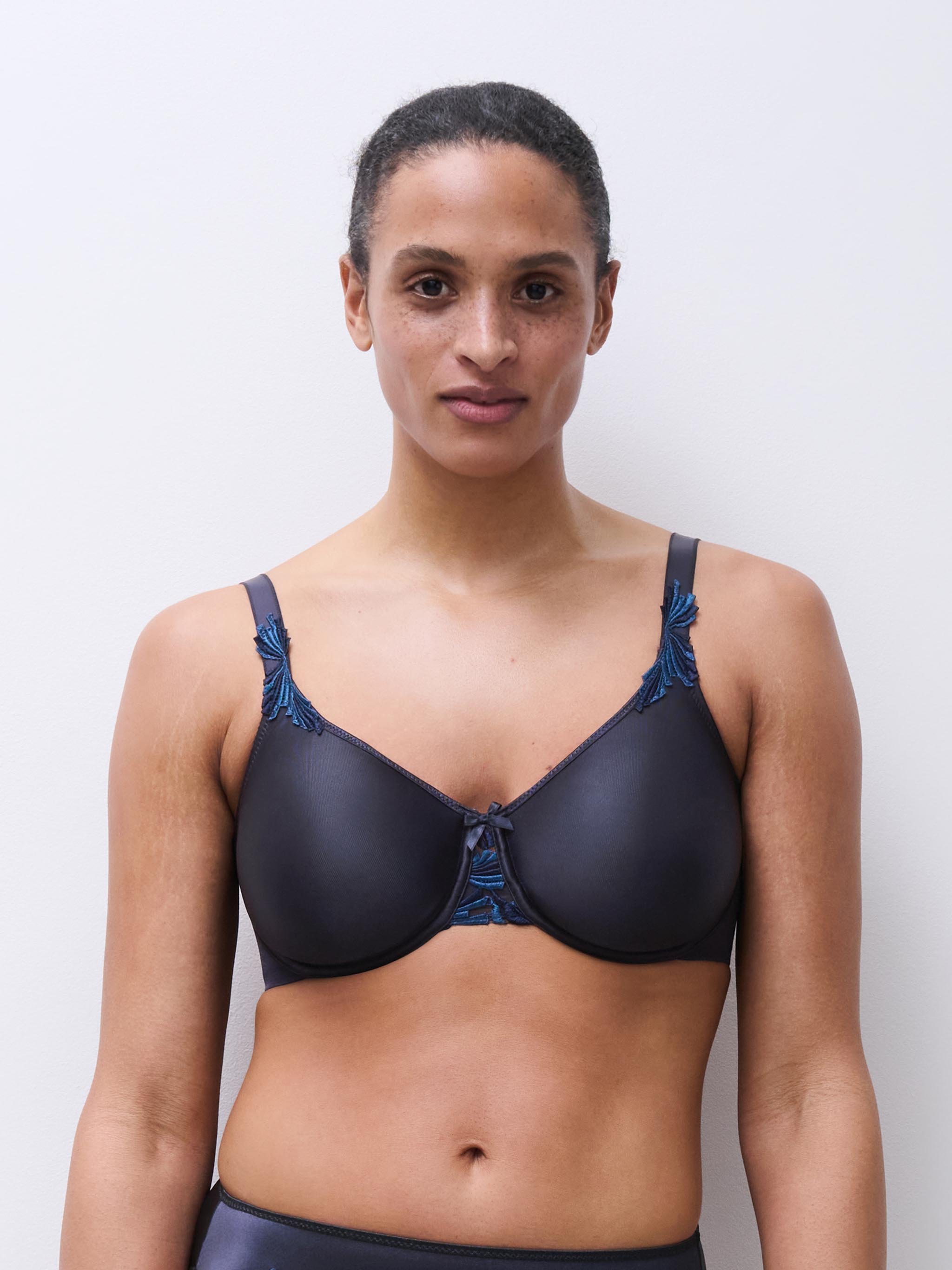 Molded full-cup bra CHANTELLE Blue