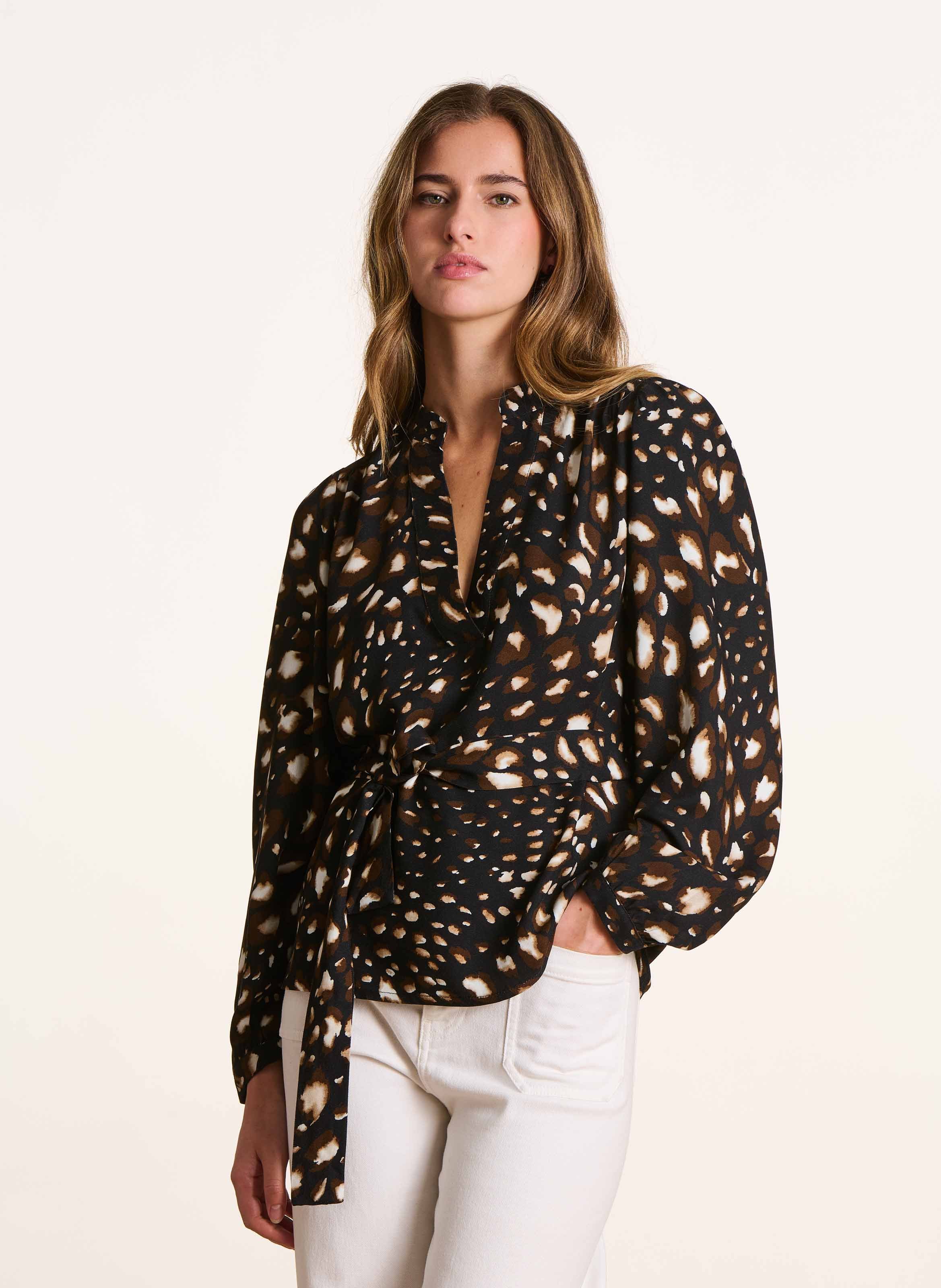 Blouse col tunisien imprimée  LA FEE MARABOUTEE Noir