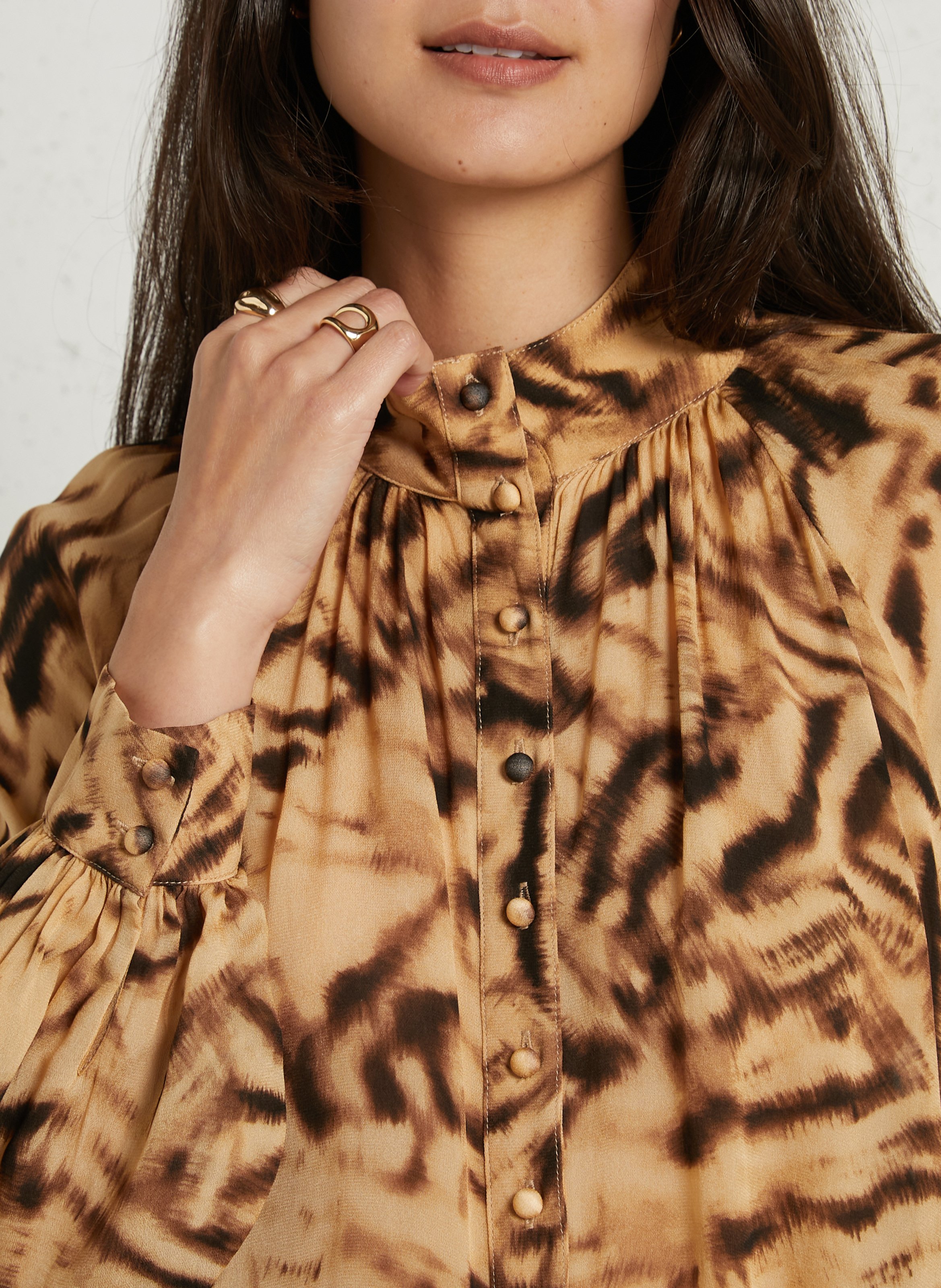Blouse imprimé léopard col montant SUNCOO Beige